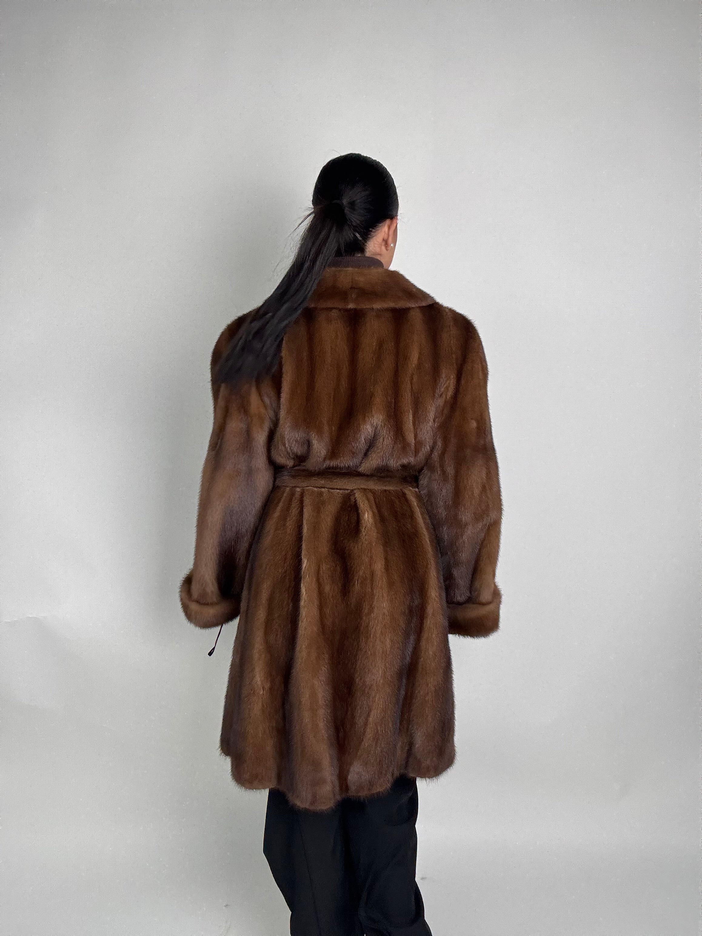Cappotto in visone N444