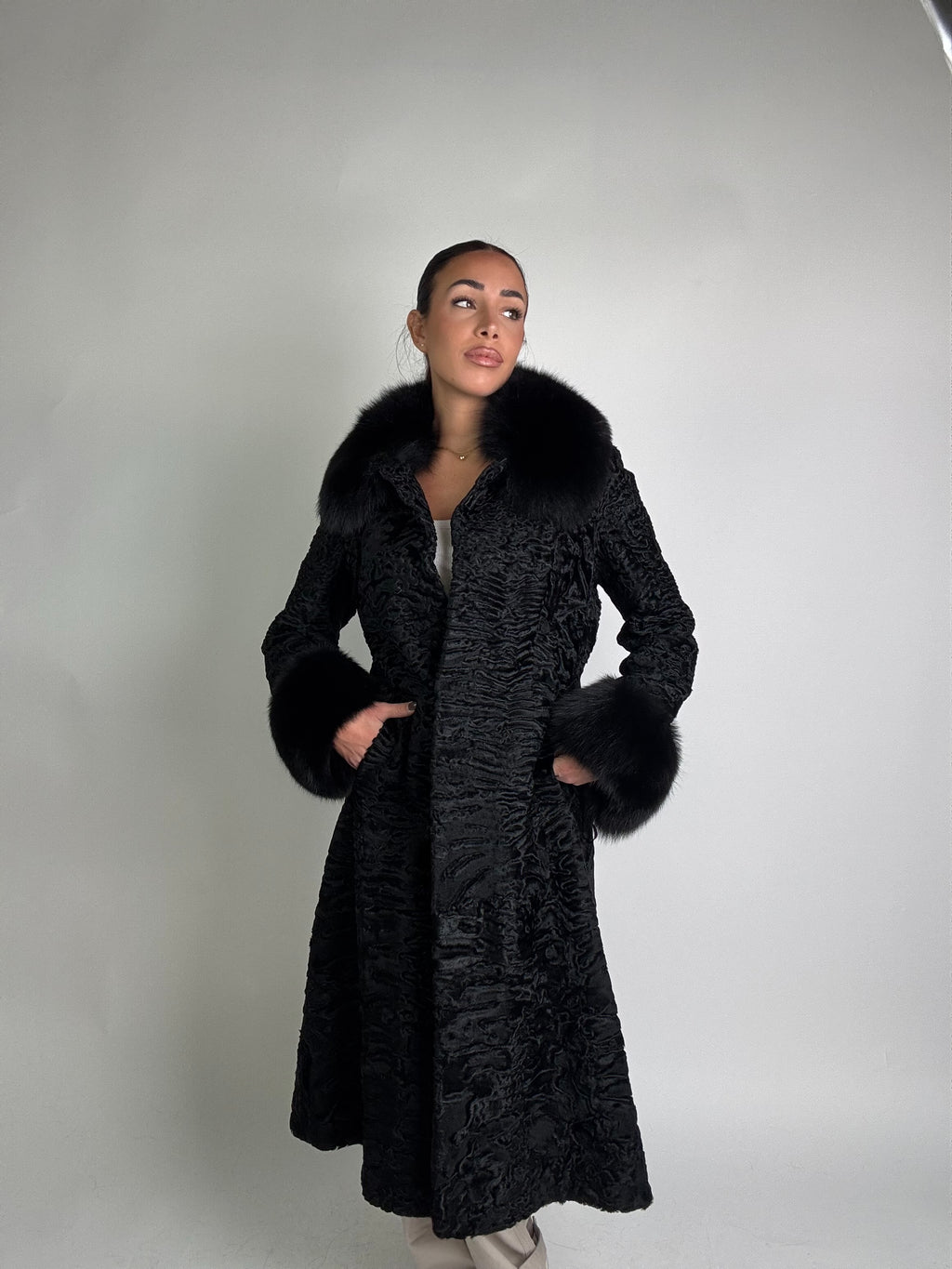 Giacca in astrakan e volpe N25