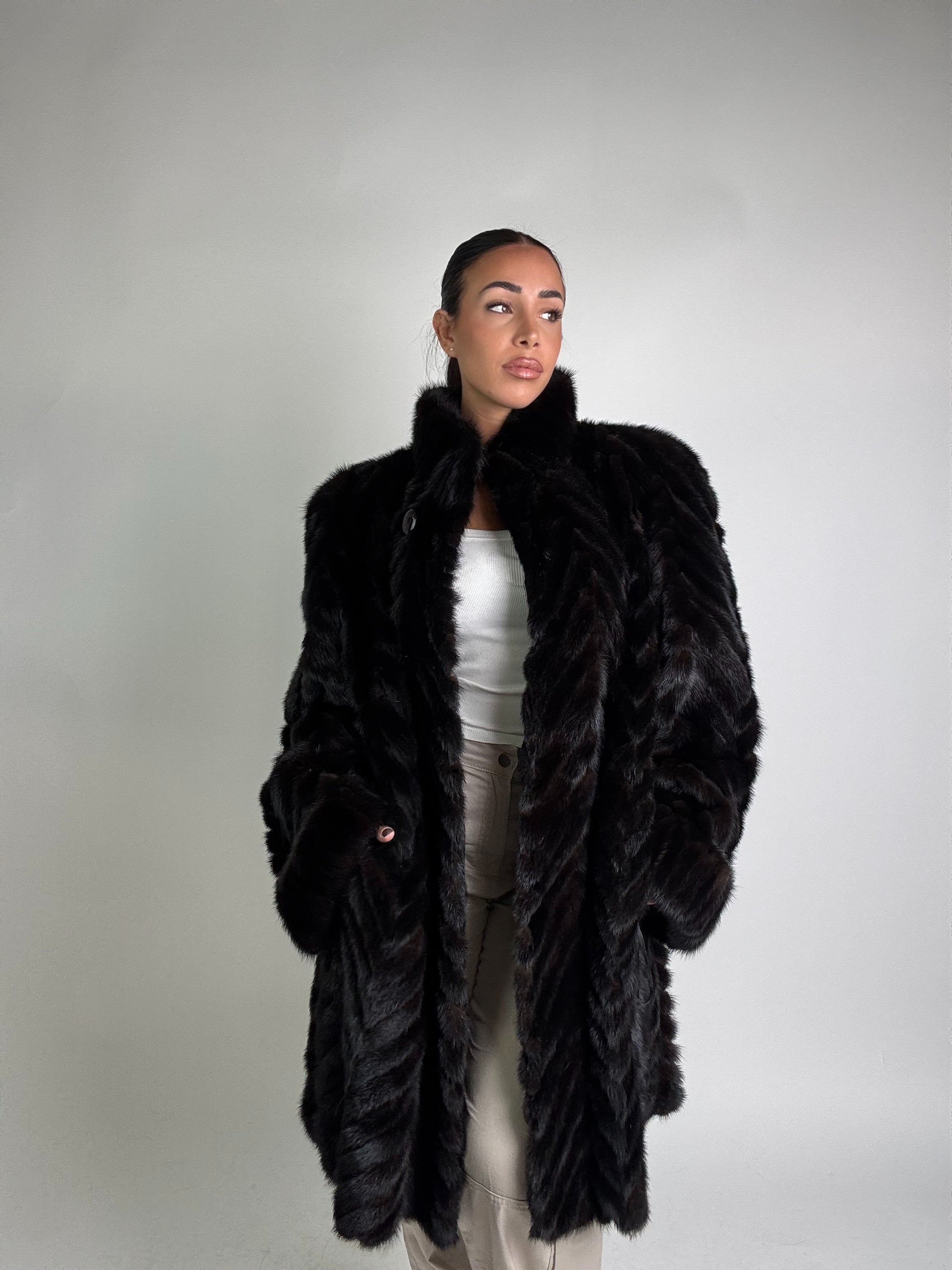 Cappotto in visone N385