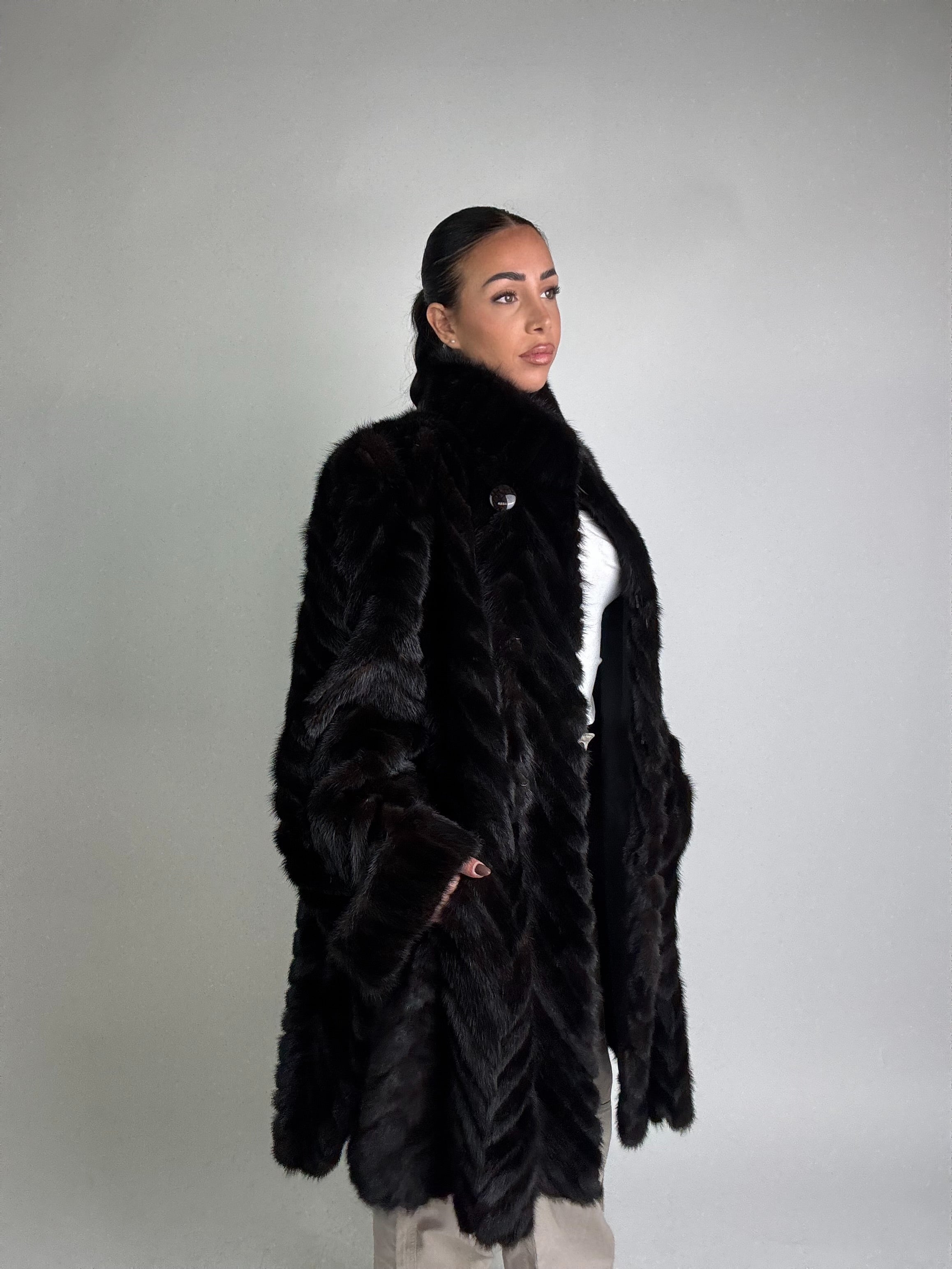 Cappotto in visone N385