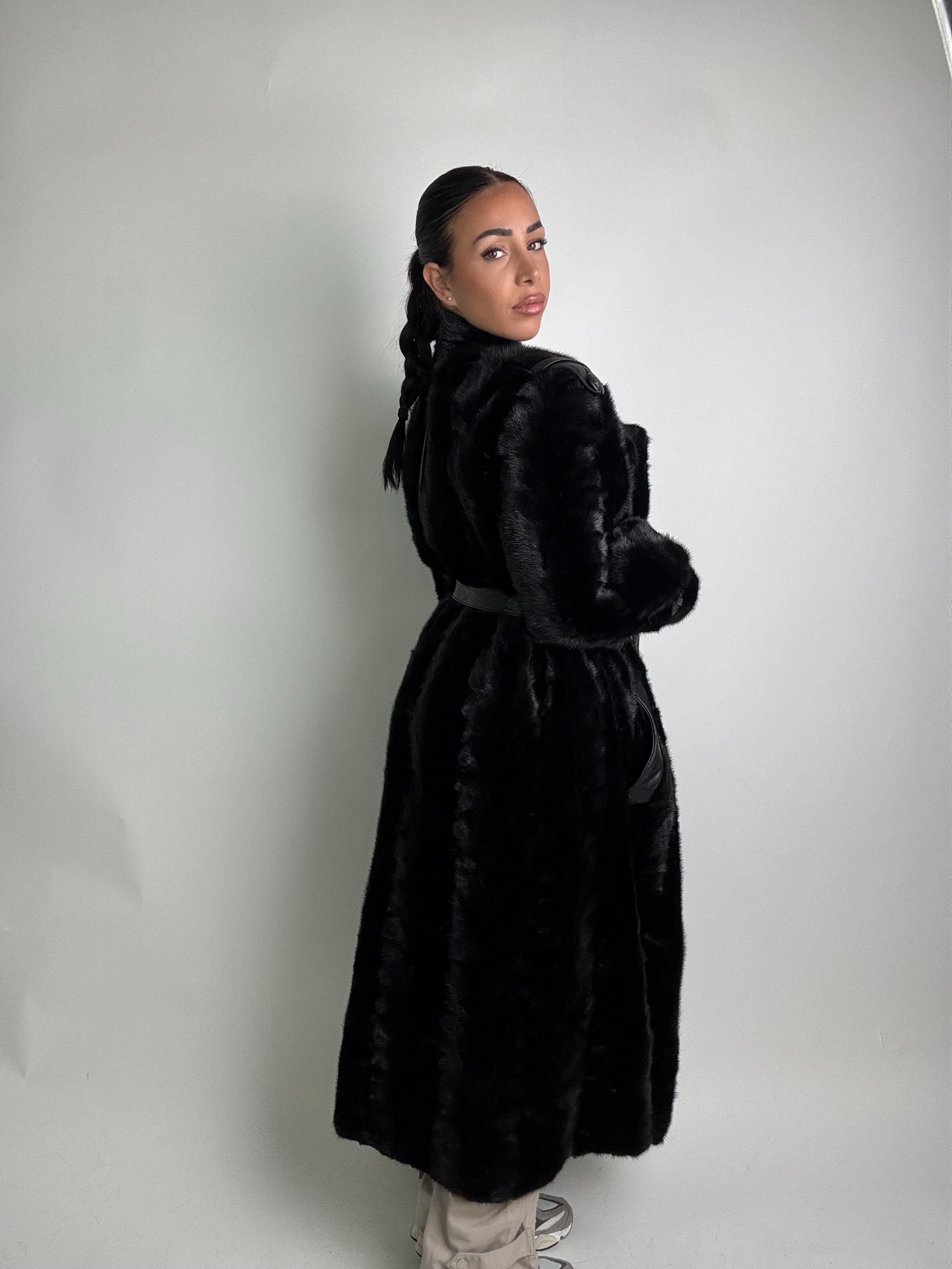 Cappotto in visone N386