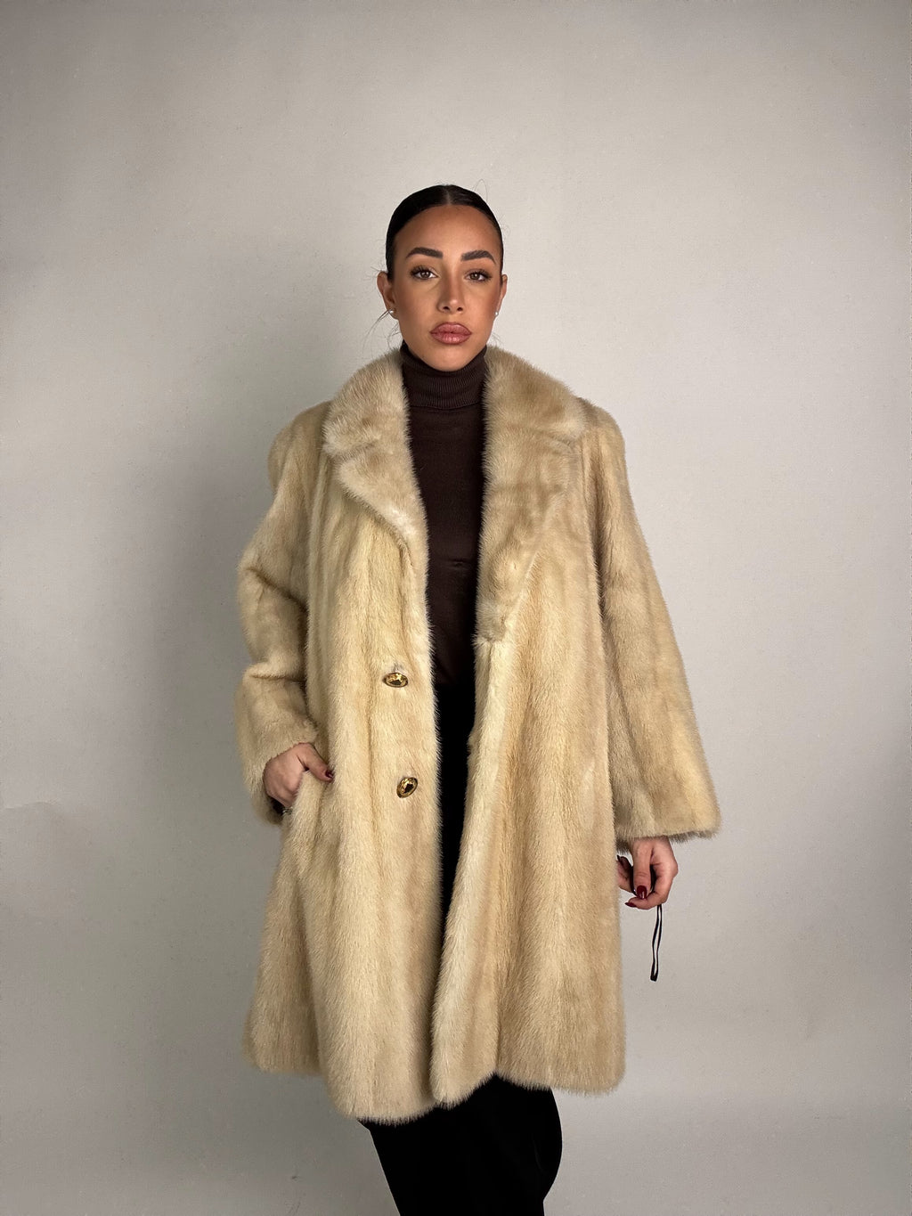 Cappotto in visone N445