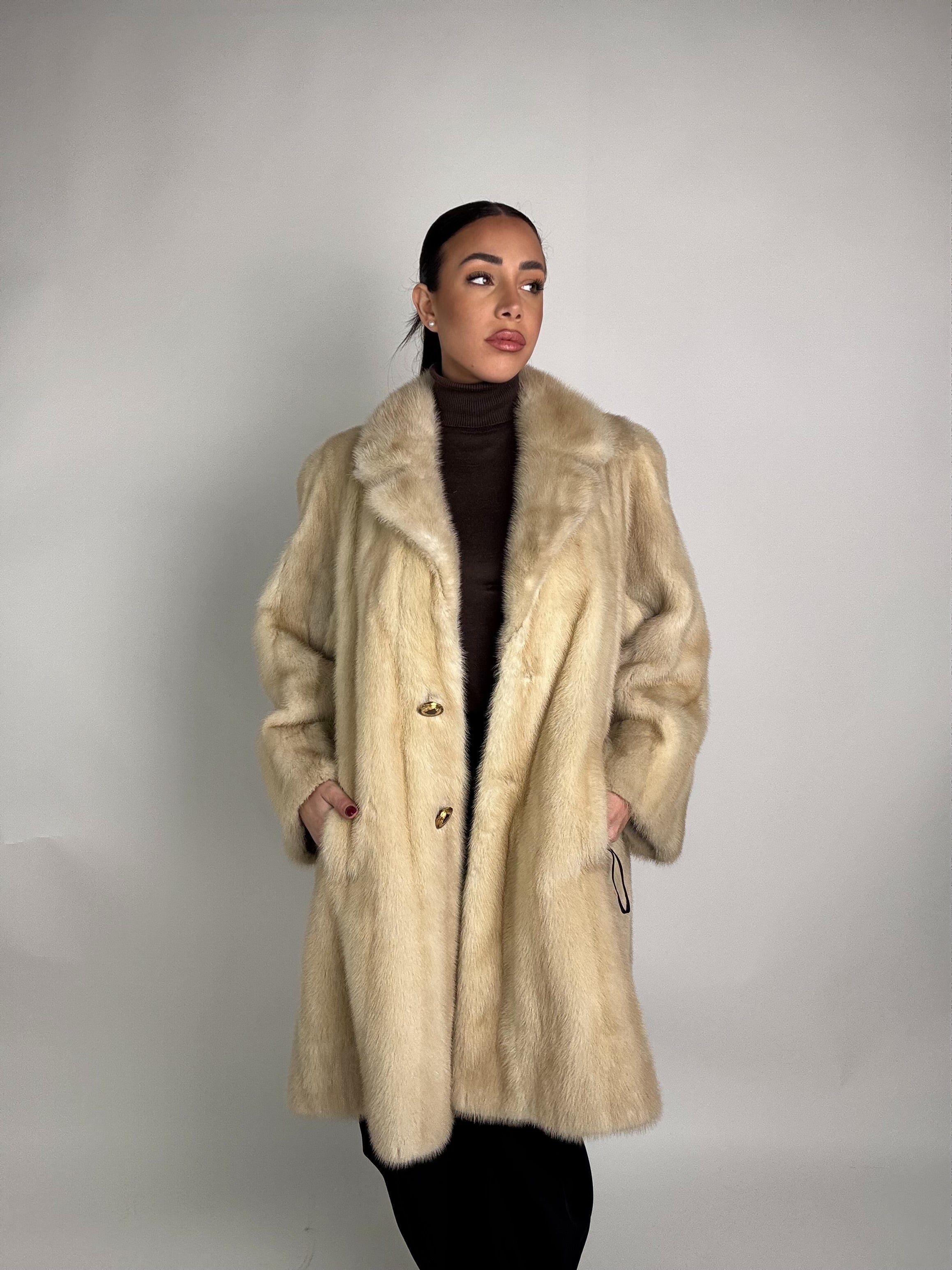 Cappotto in visone N445