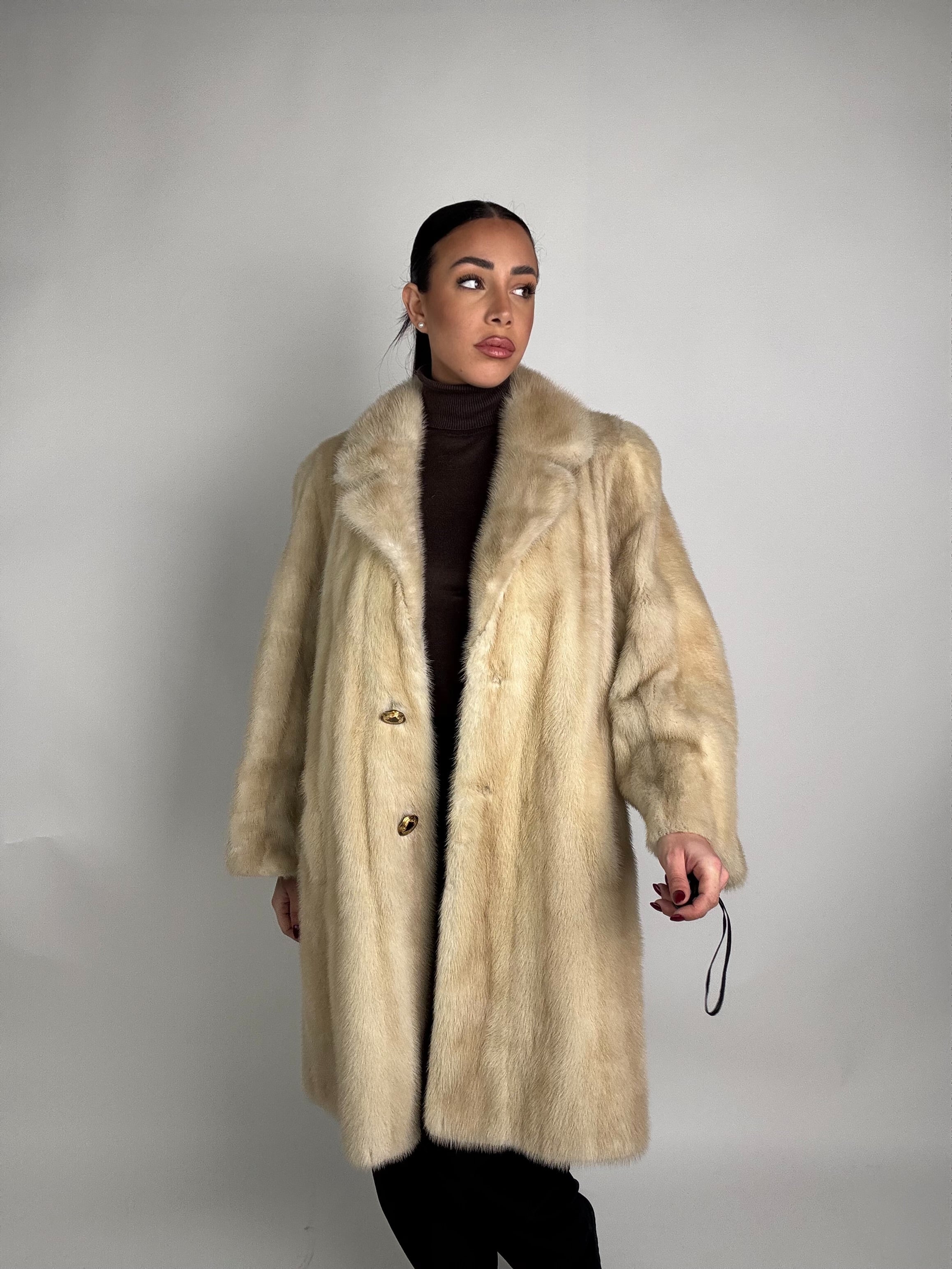 Cappotto in visone N445