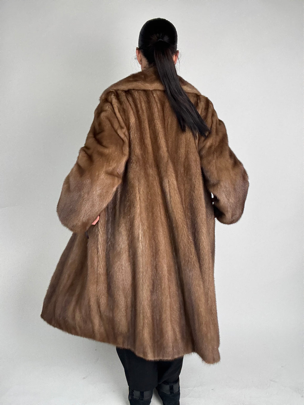 Cappotto in visone N447