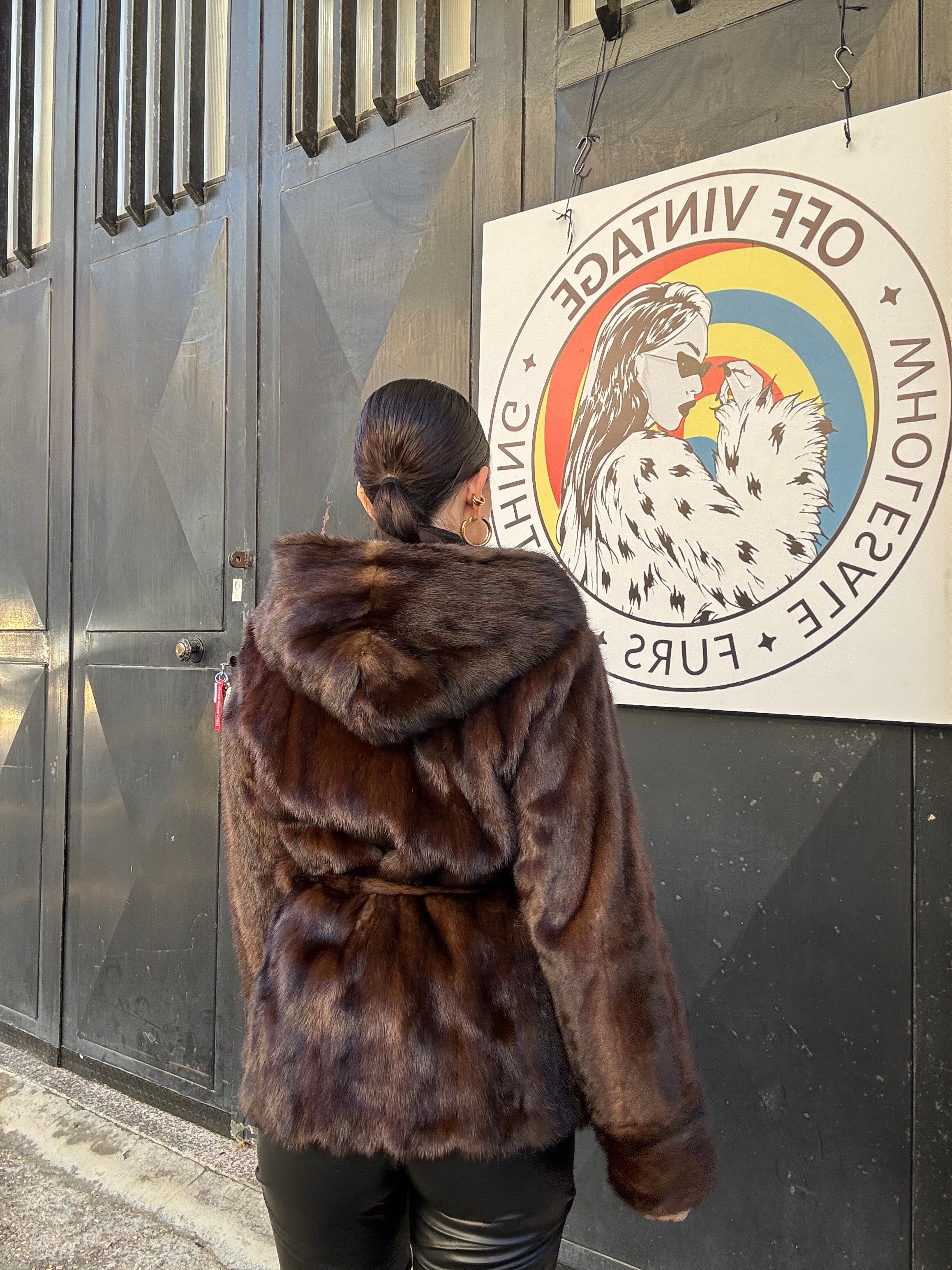 Giacca in visone cintura e cappuccio