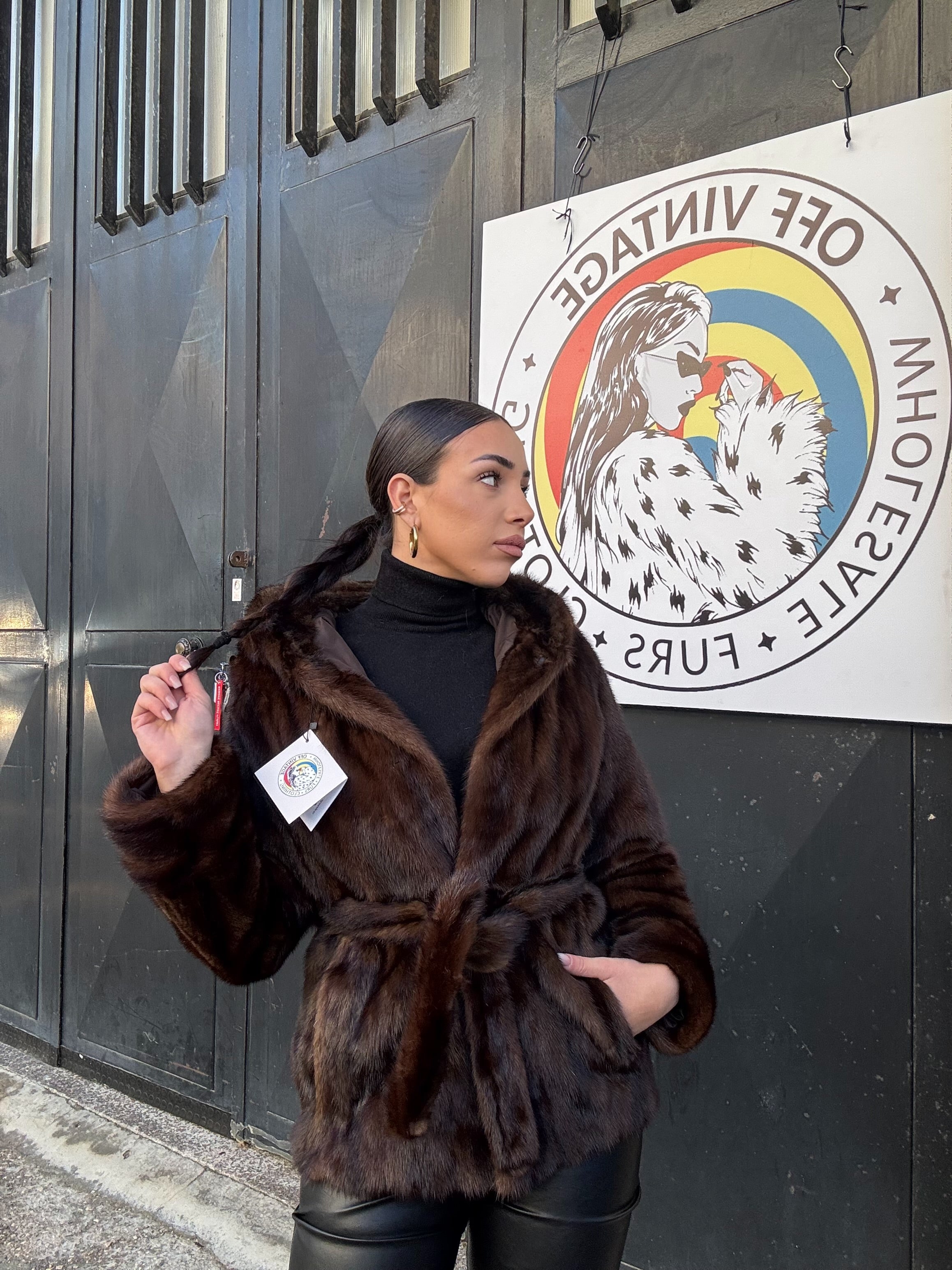 Giacca in visone cintura e cappuccio