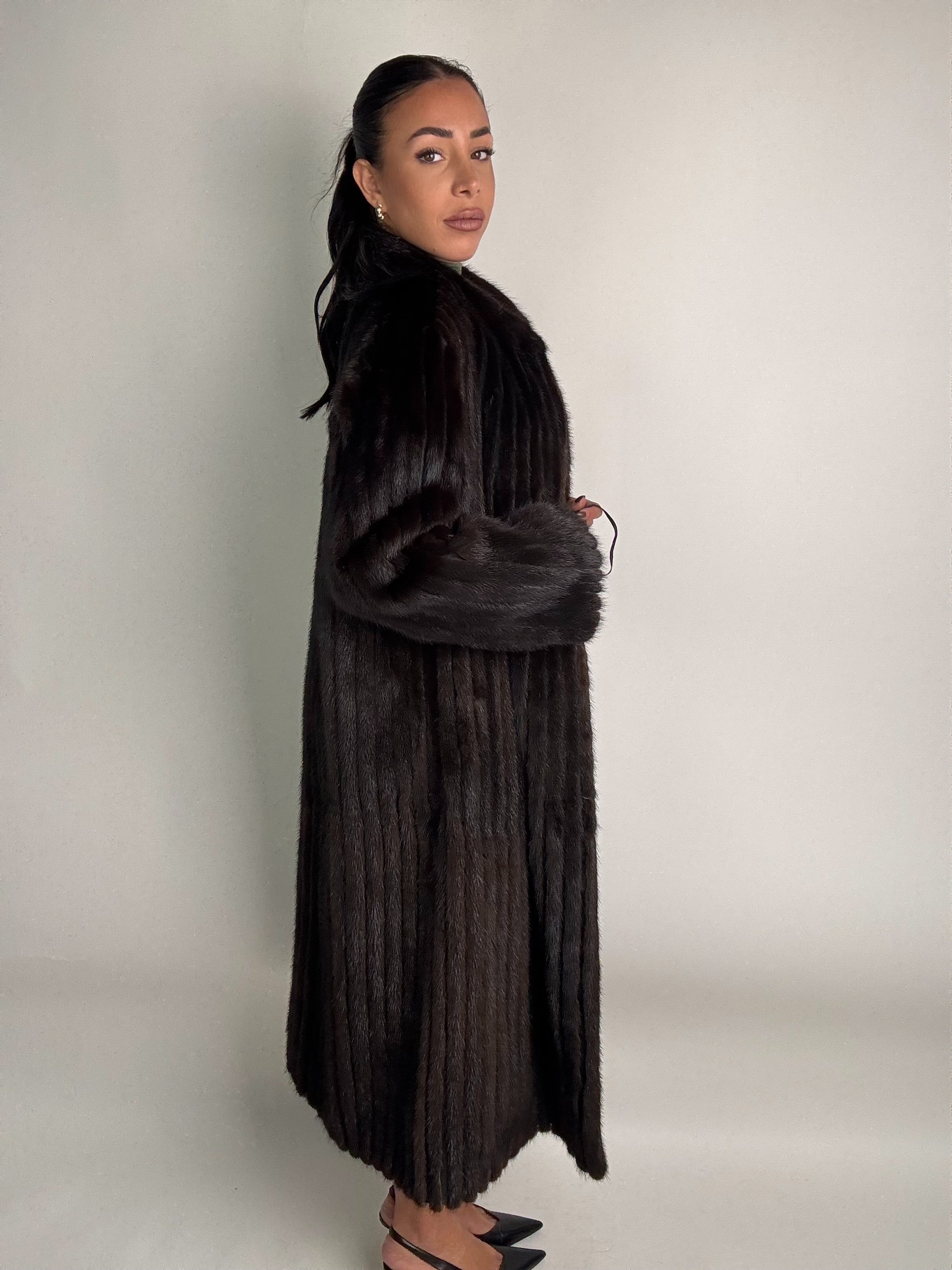 Cappotto in visone N217