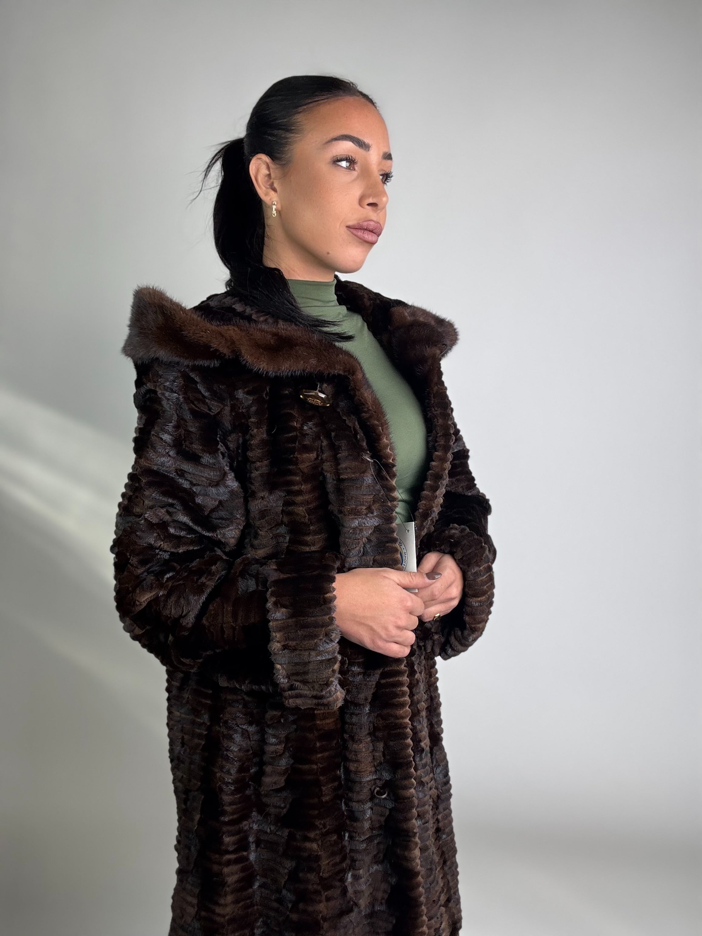 Cappotto in visone N296