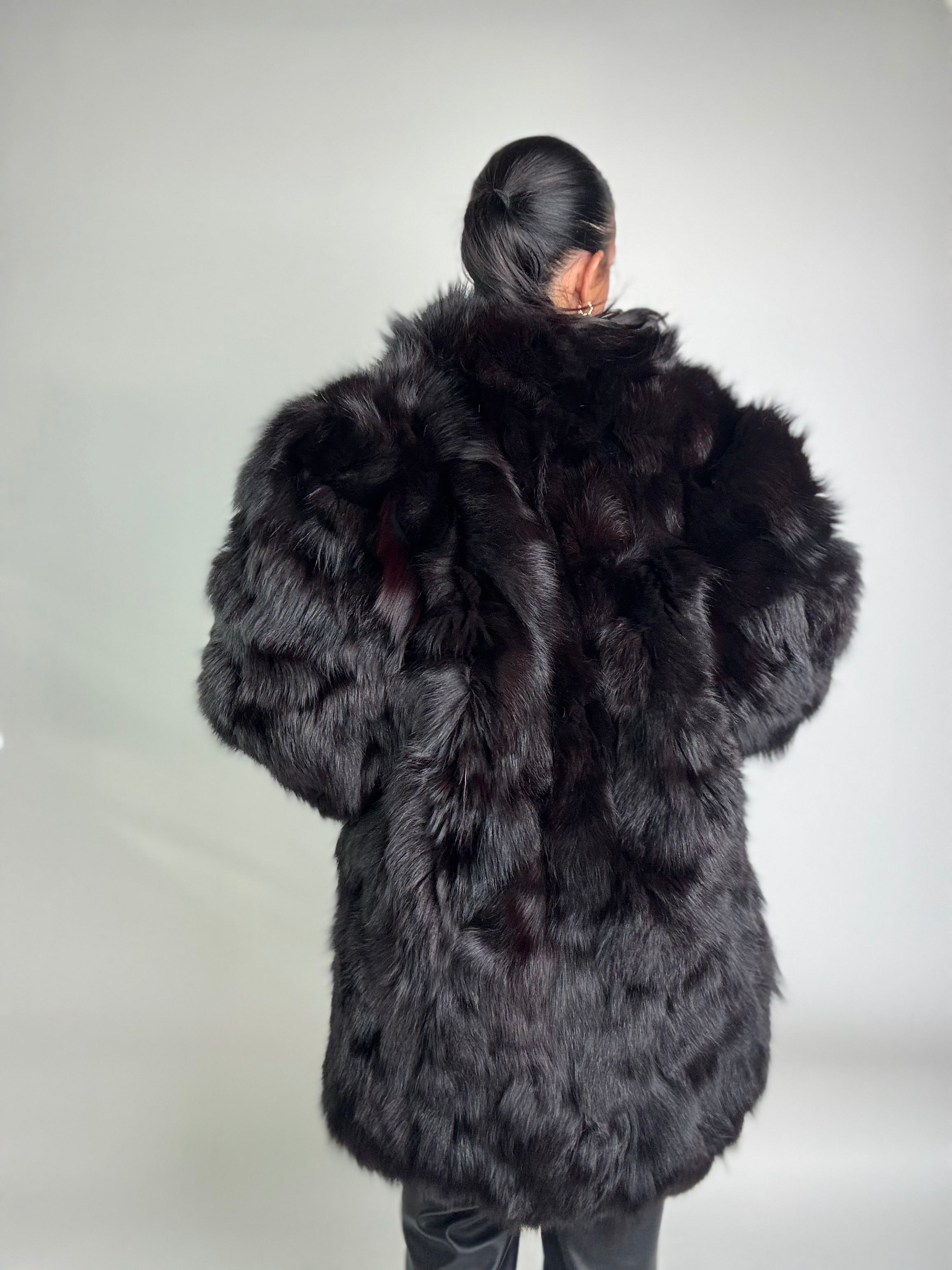 Giacca in volpe total black N05