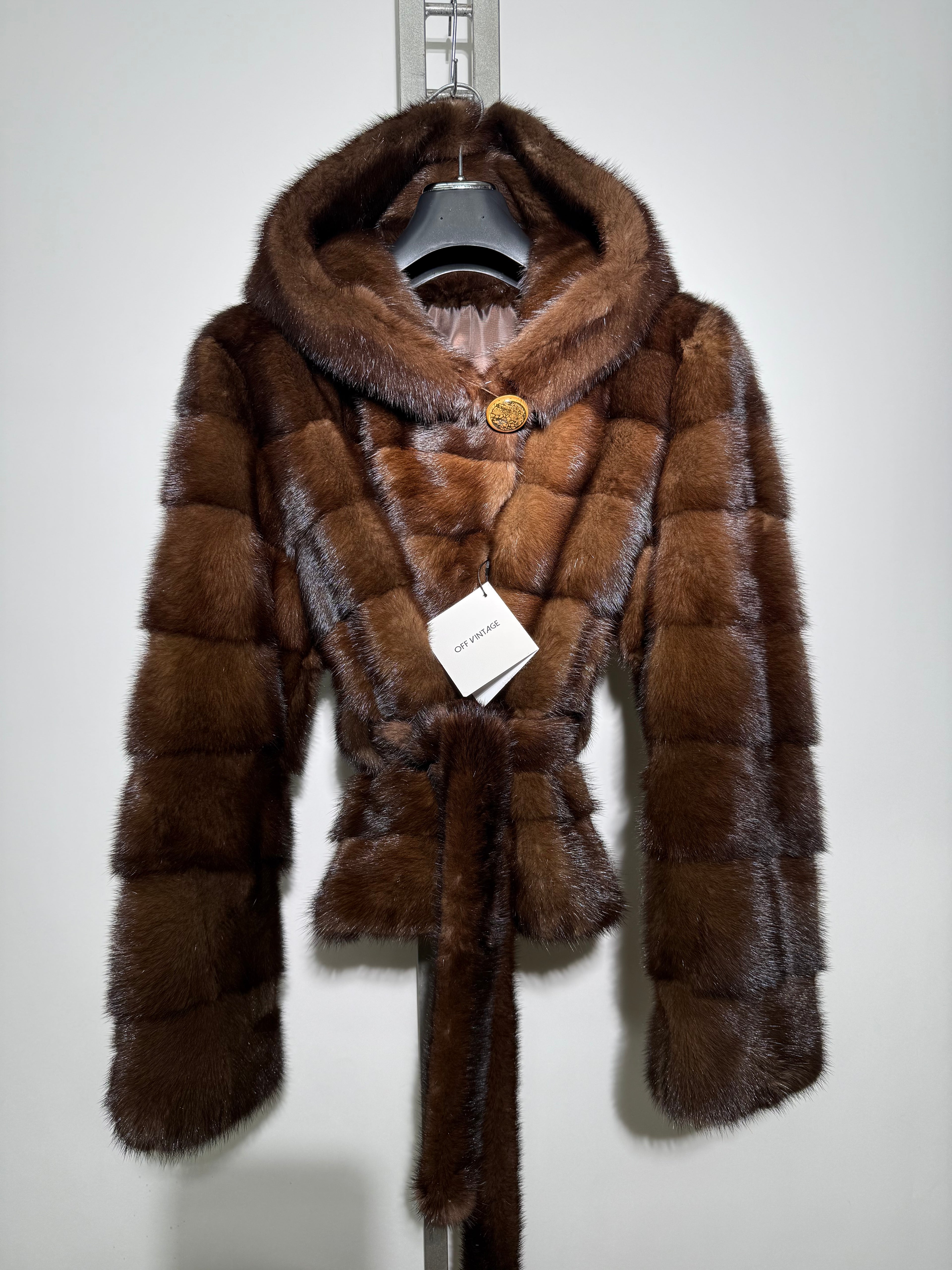 Giacca in visone cintura e cappuccio