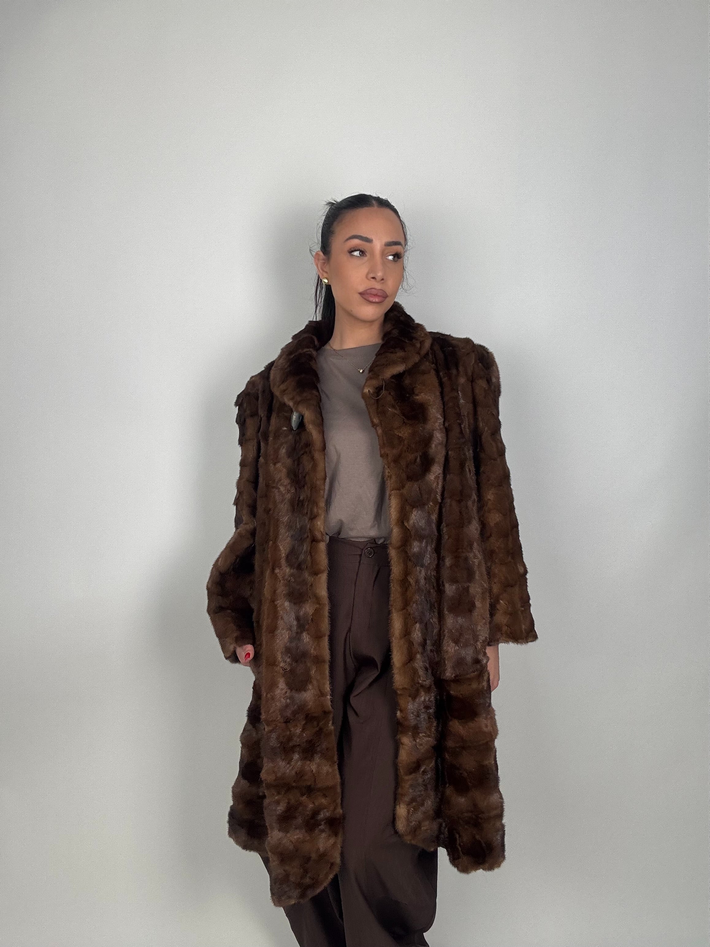 Cappotto in visone N613