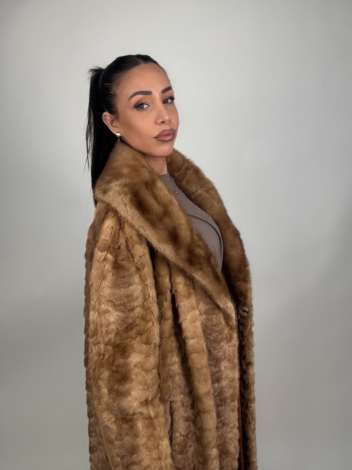 Cappotto in visone N614