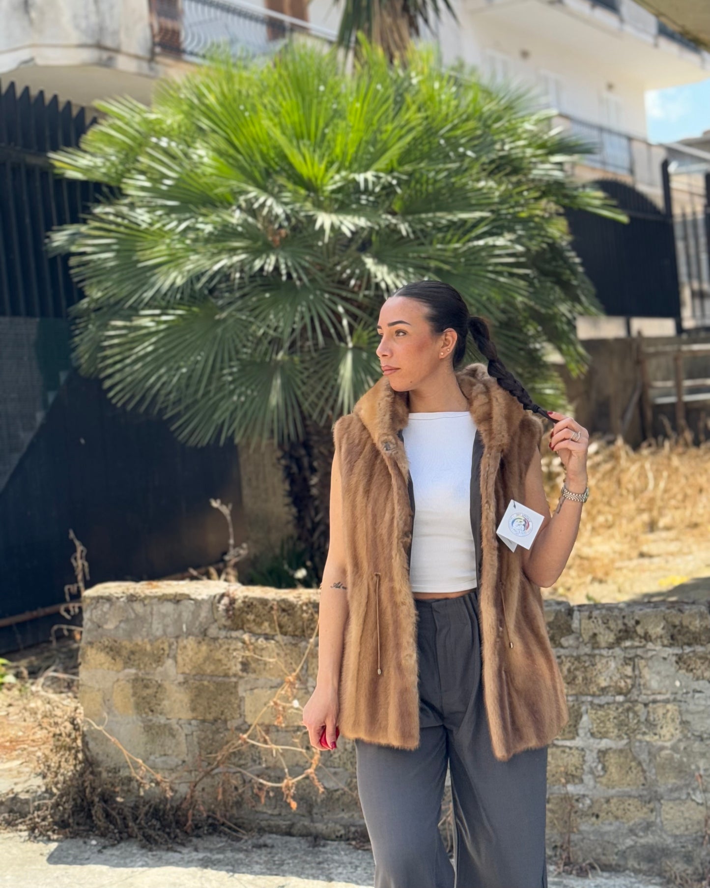 Mink sleeveless jacket