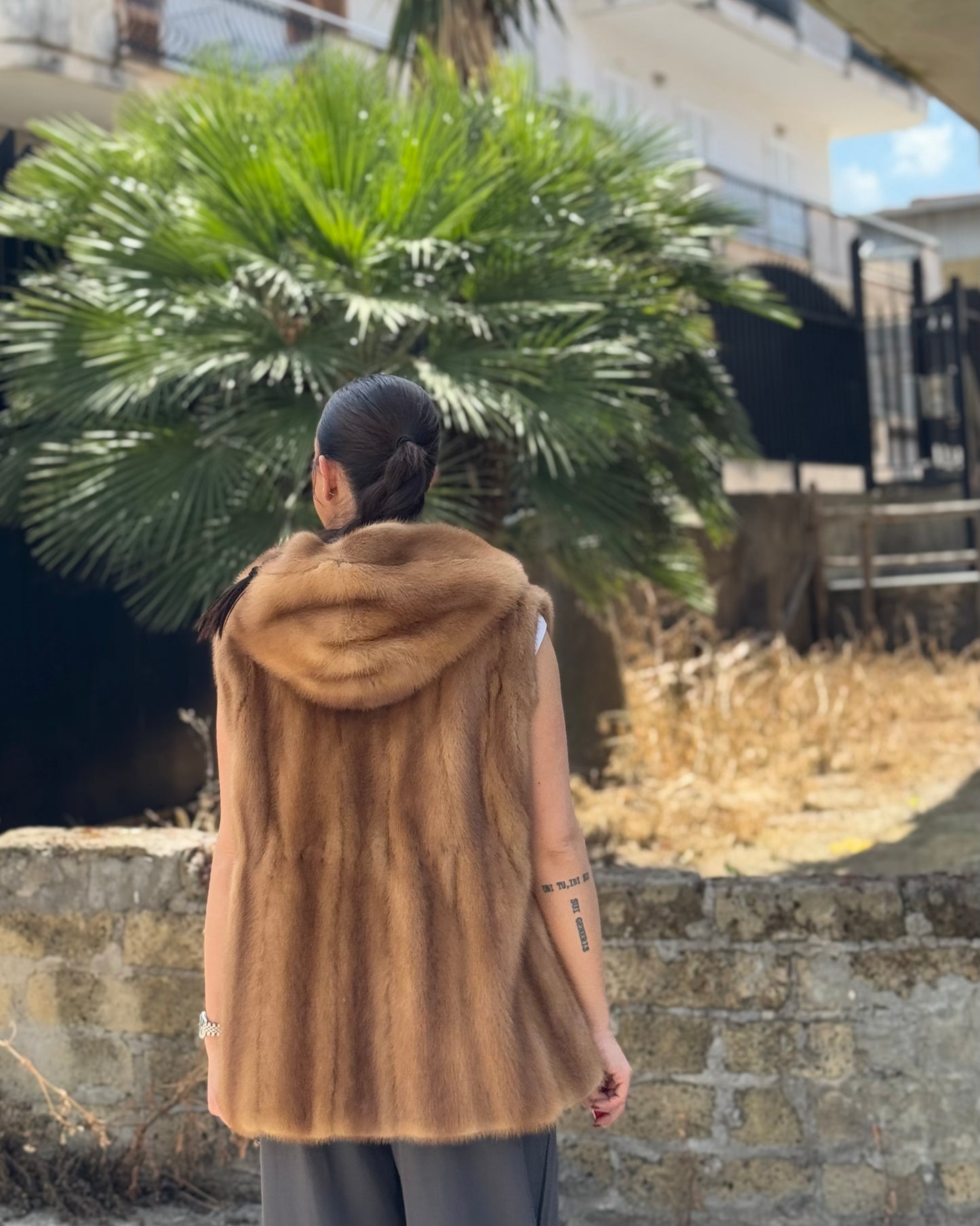 Mink sleeveless jacket