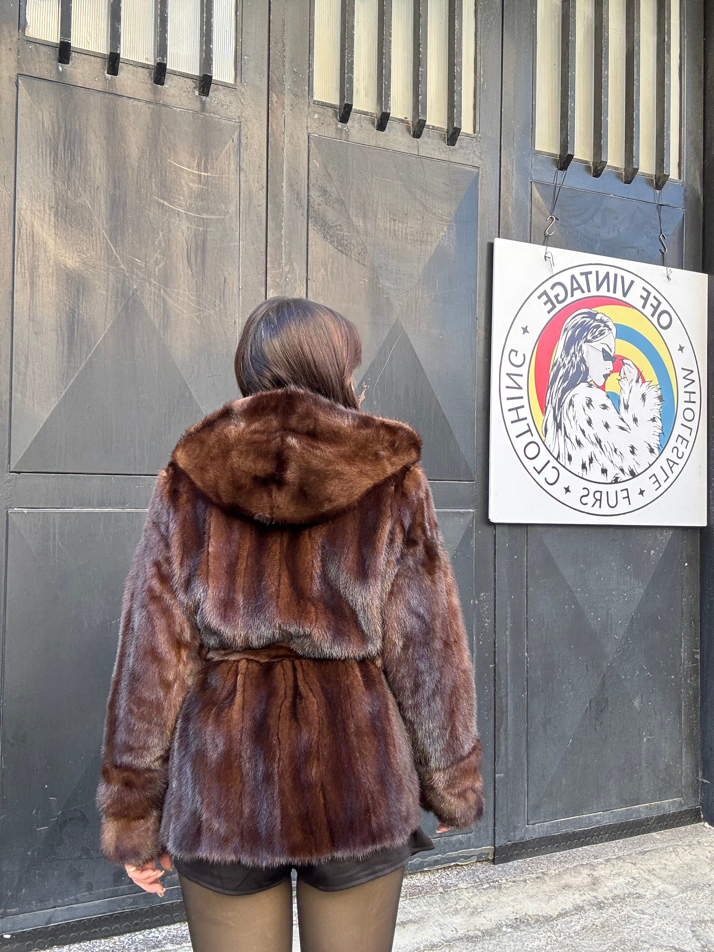 Giacca in visone cintura e cappuccio