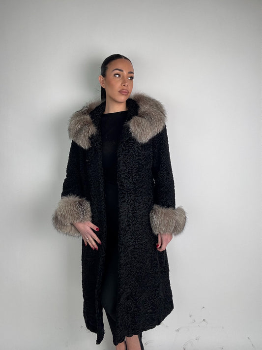 Cappotto reversibile in astrakan e volpe N57