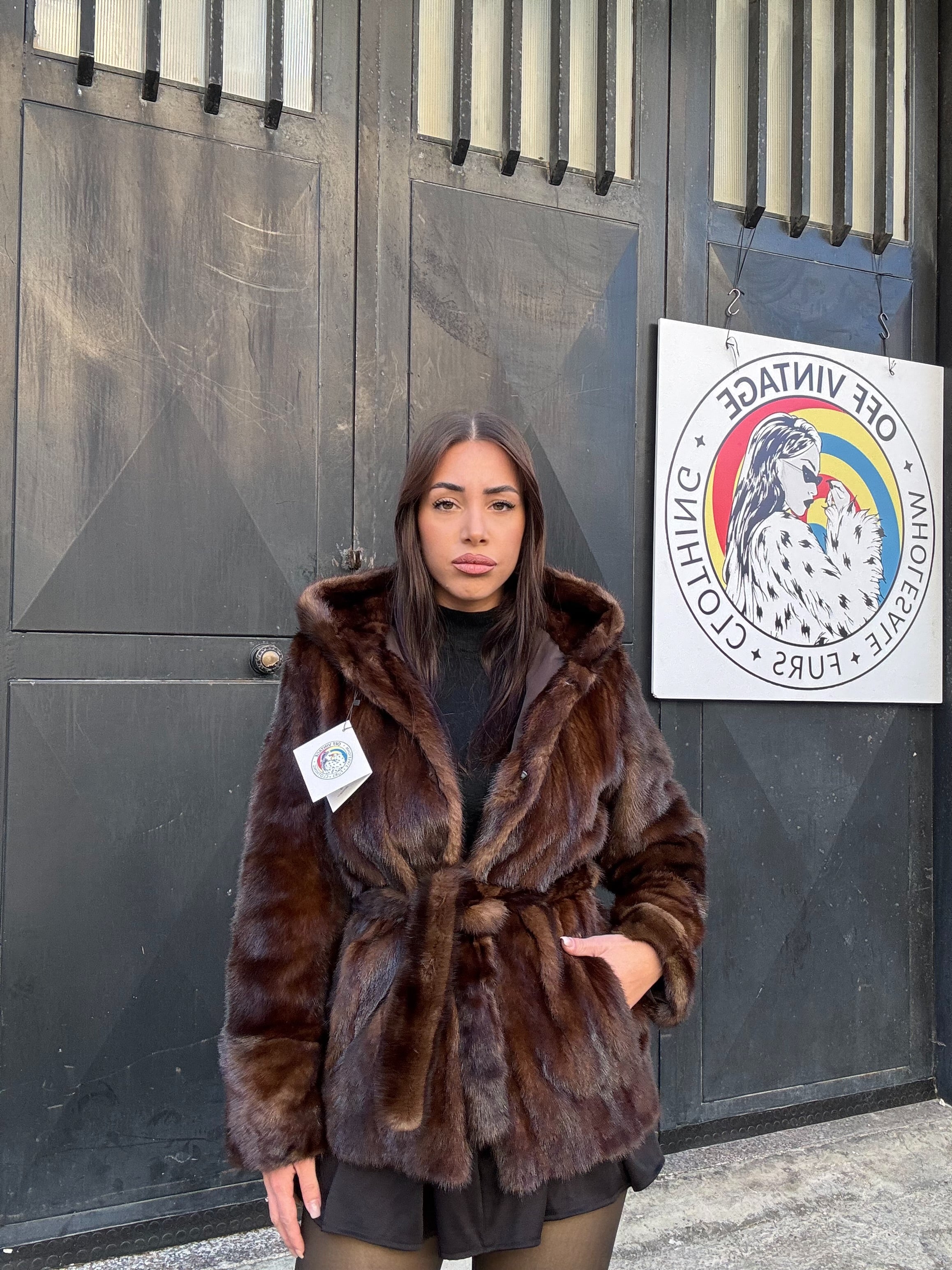 Giacca in visone cintura e cappuccio