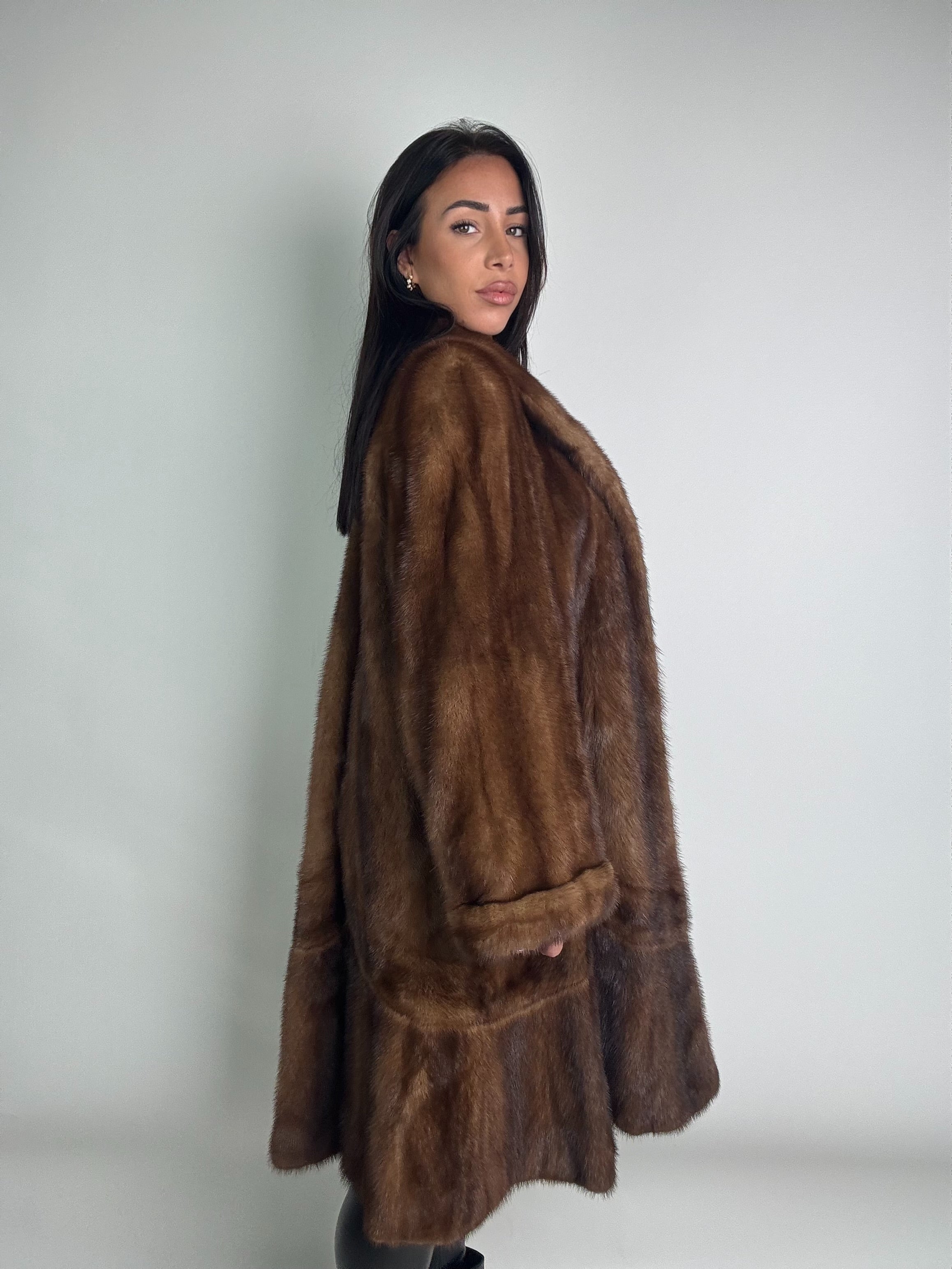 Cappotto in visone N299