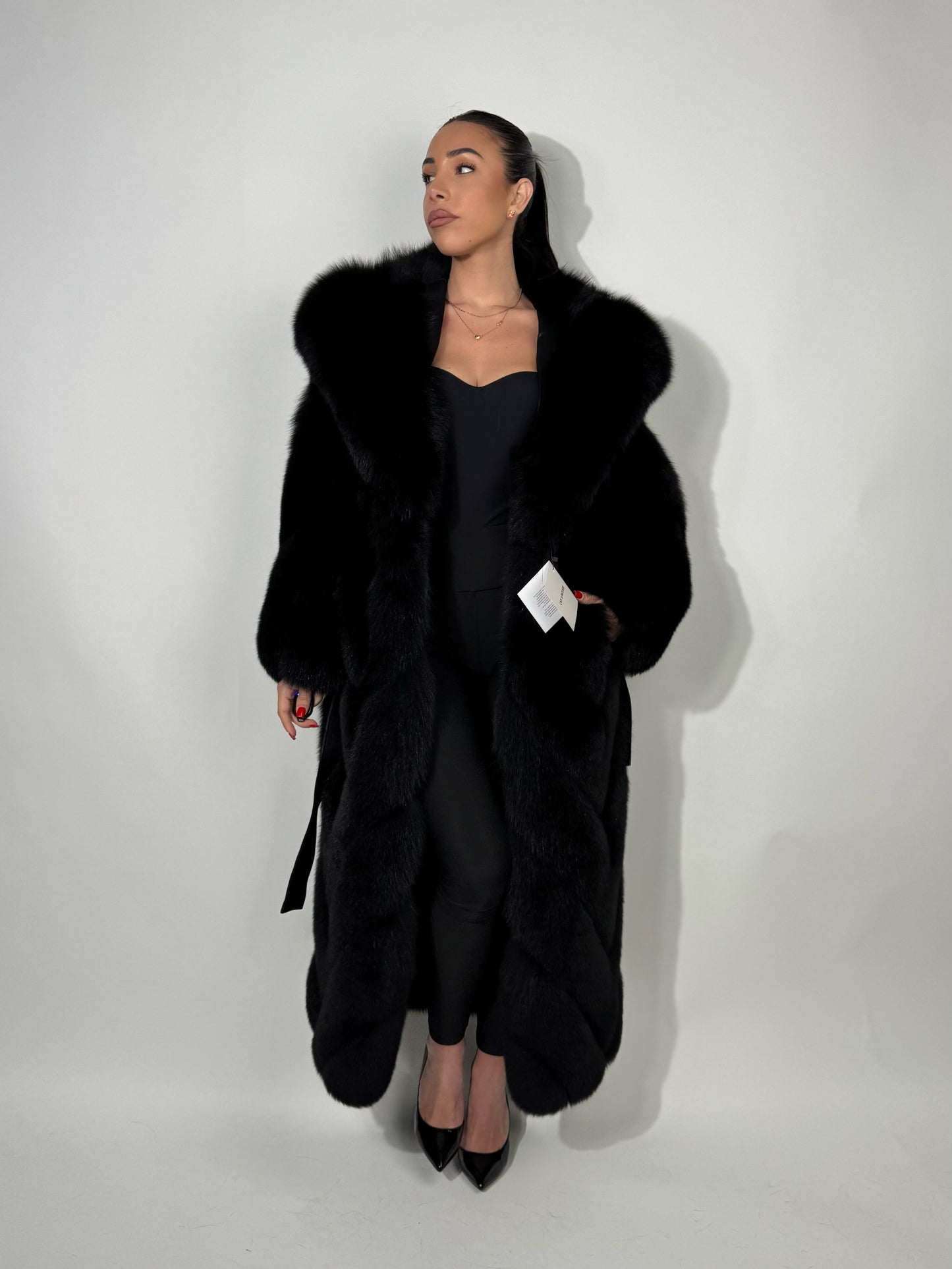 Cappotto in volpe total black N447