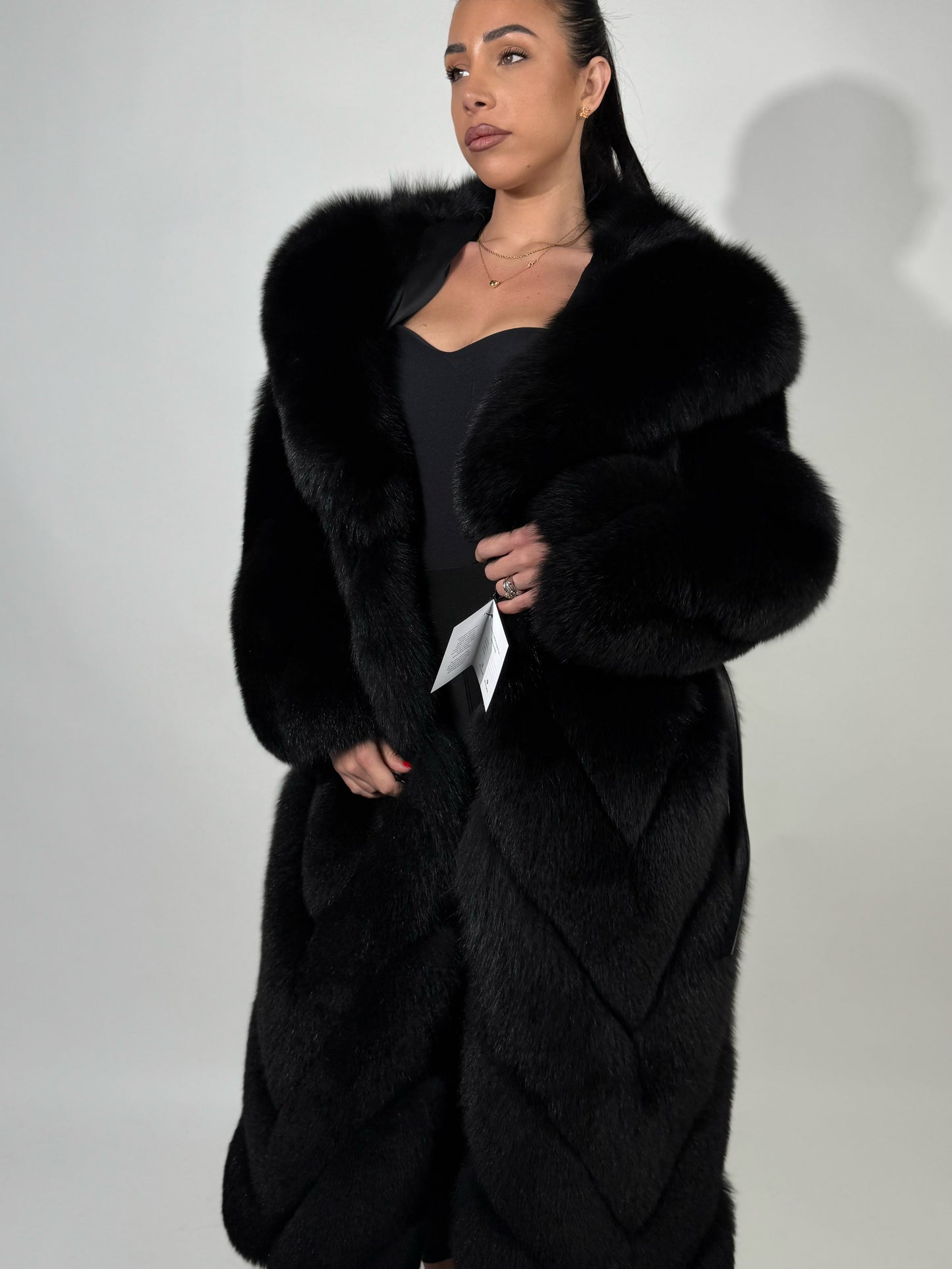 Cappotto in volpe total black N447
