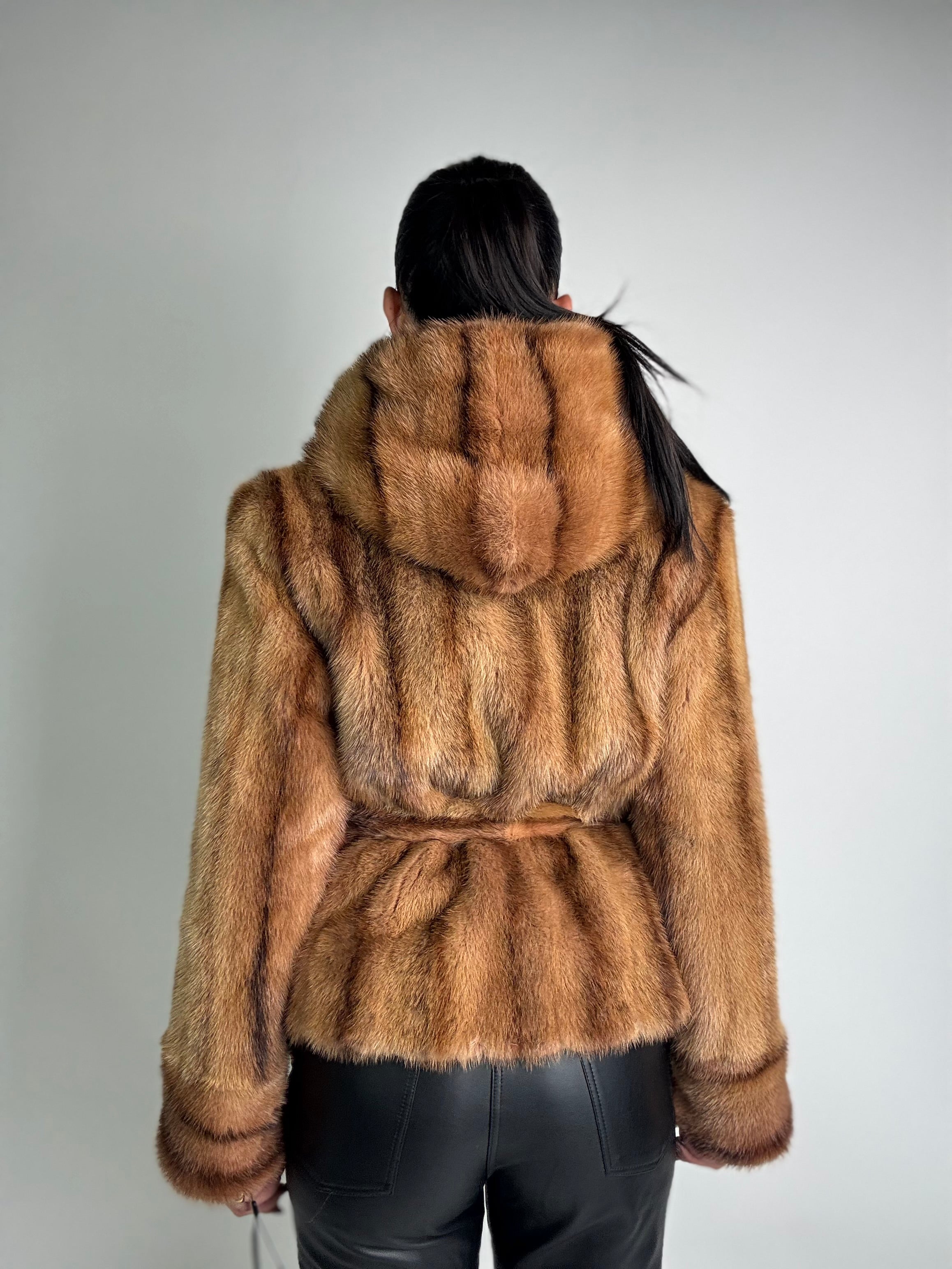 Giacca in visone cintura e cappuccio N125