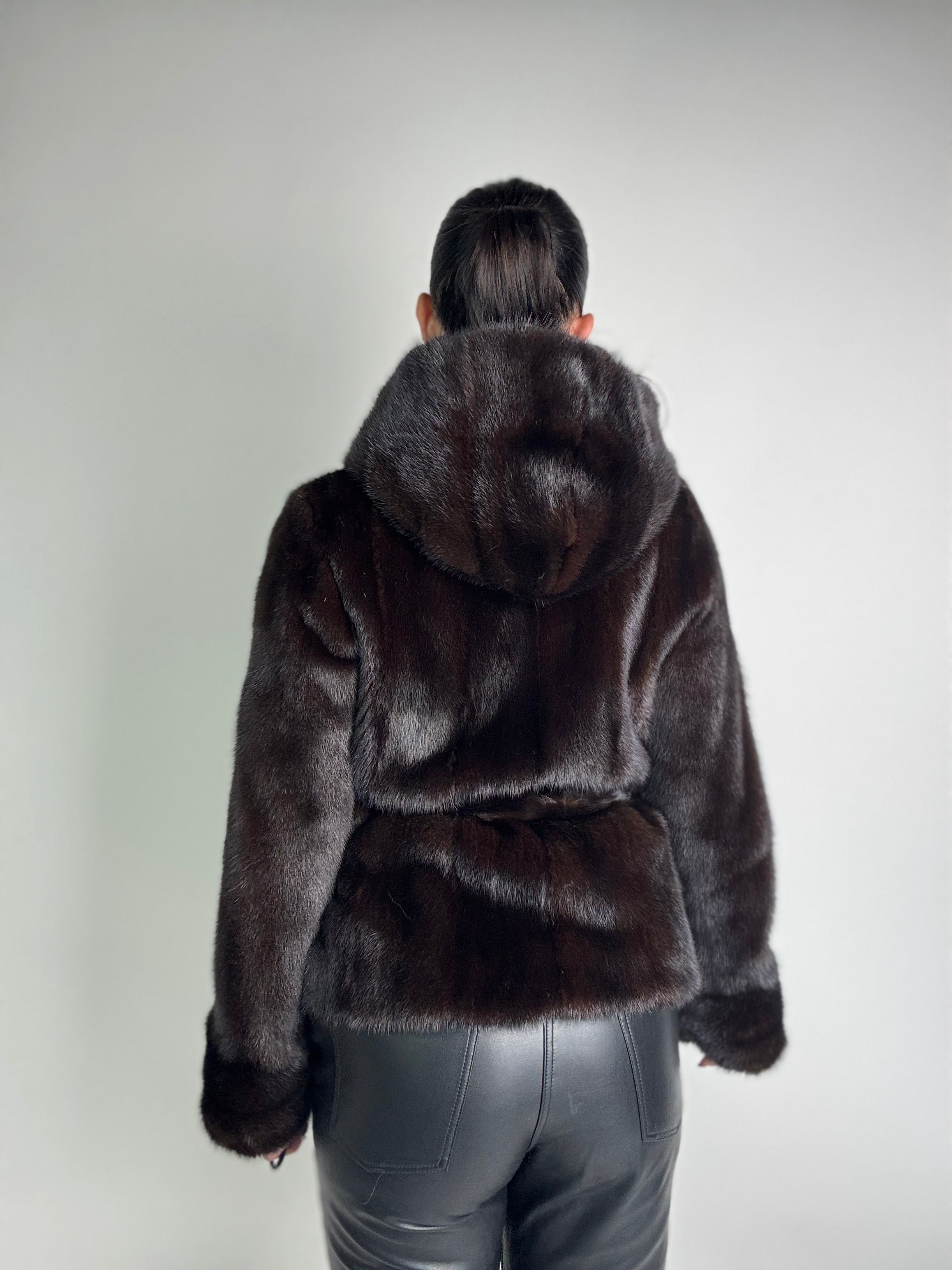 Giacca in visone cintura e cappuccio N127