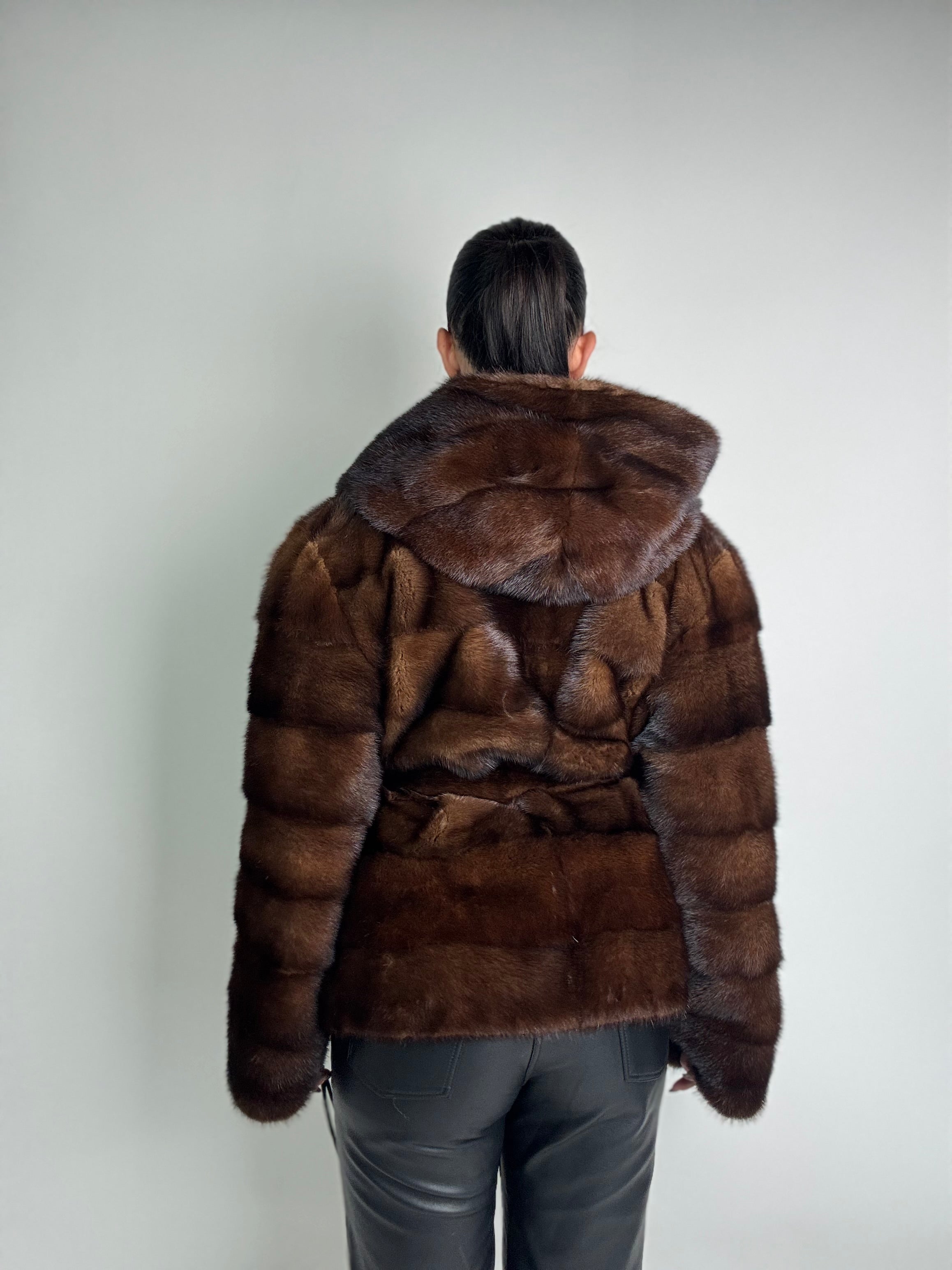 Giacca in visone cintura e cappuccio N129