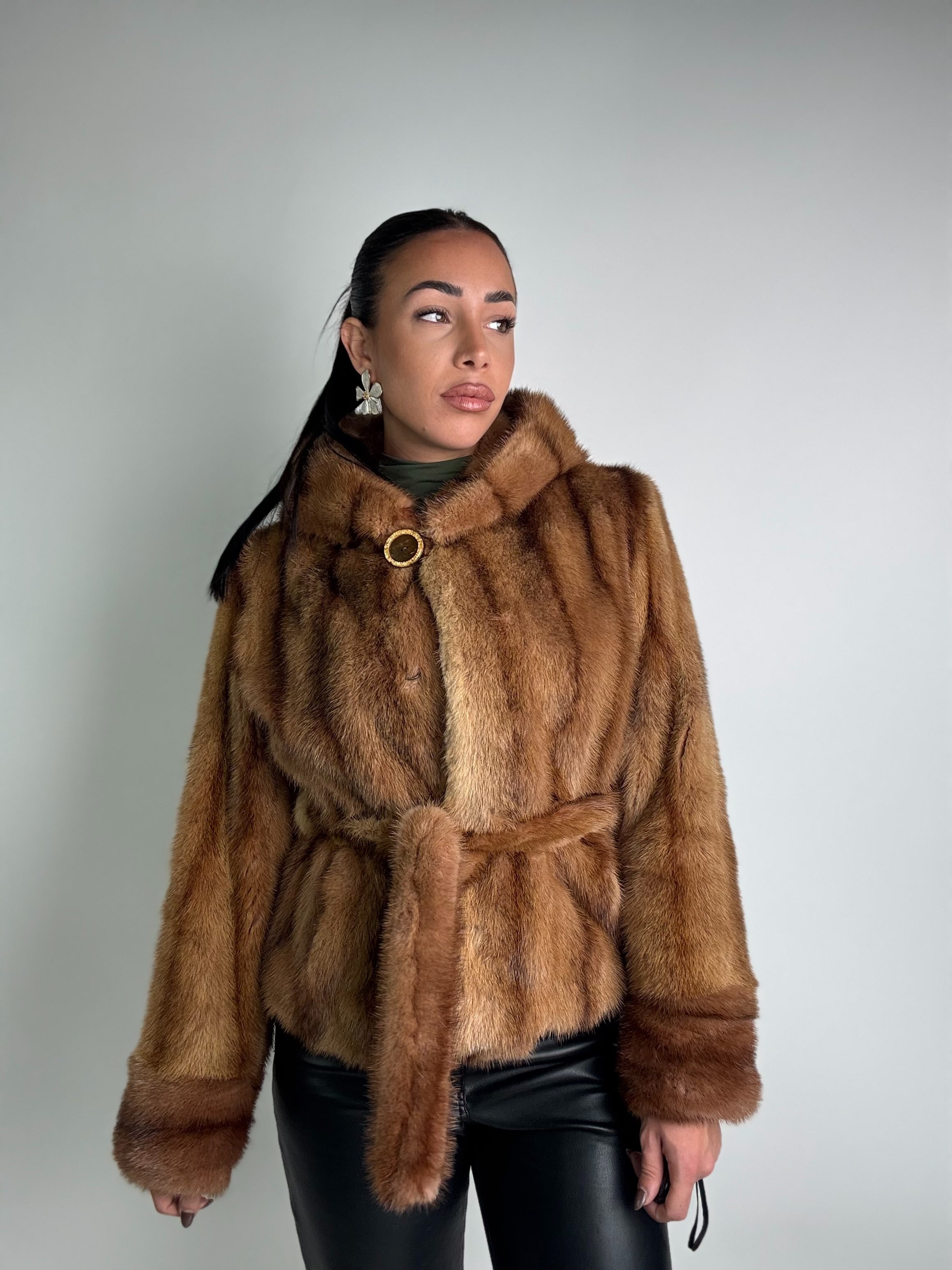 Giacca in visone cintura e cappuccio N125