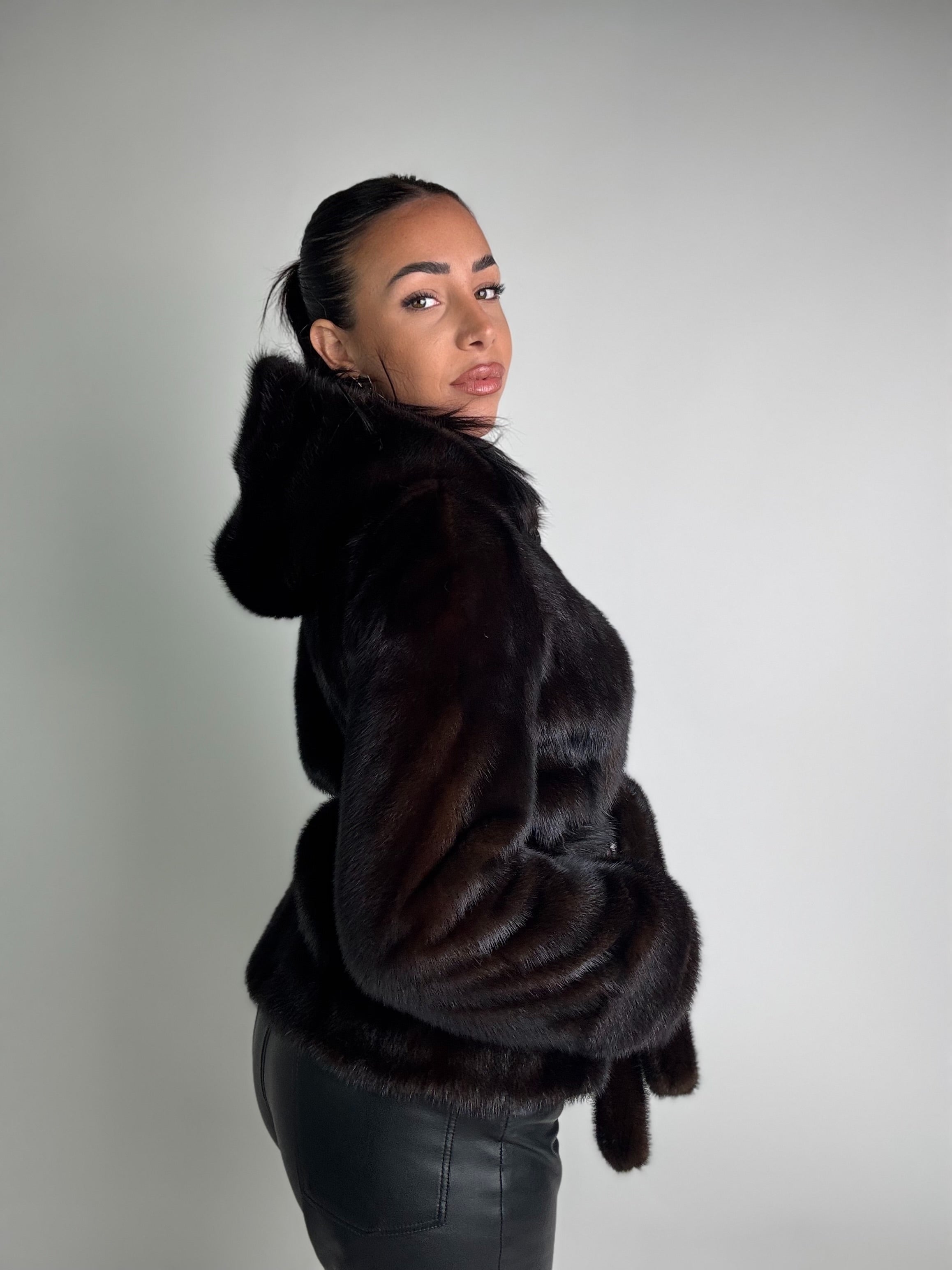 Giacca in visone cintura e cappuccio N127