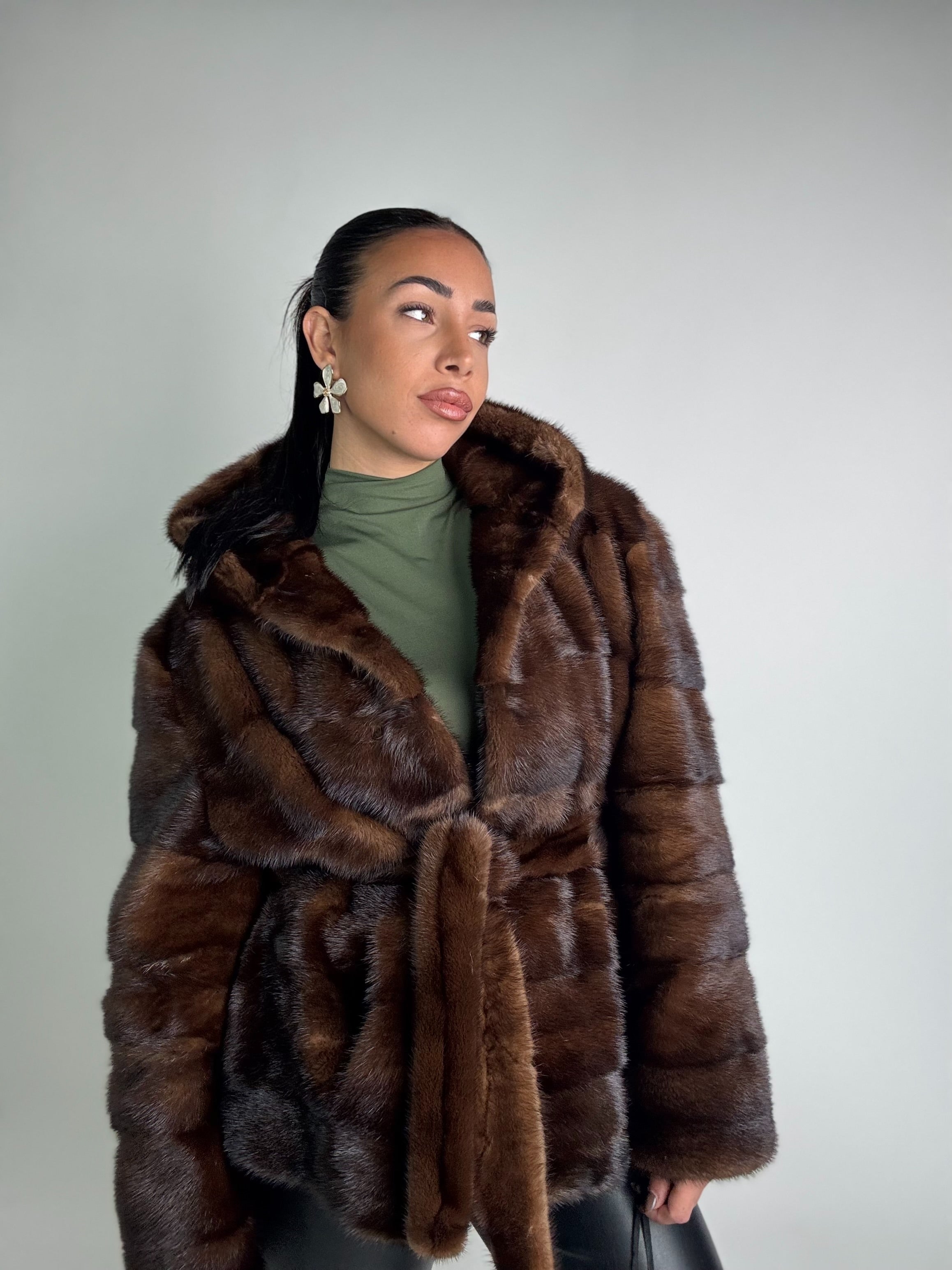 Giacca in visone cintura e cappuccio N129