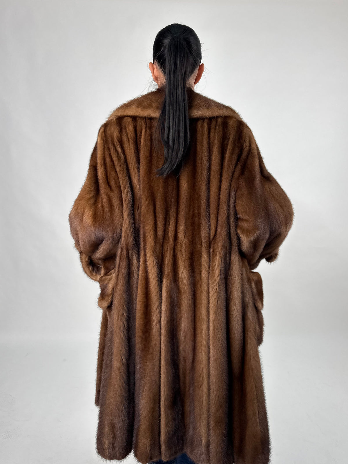 Cappotto in visone N758