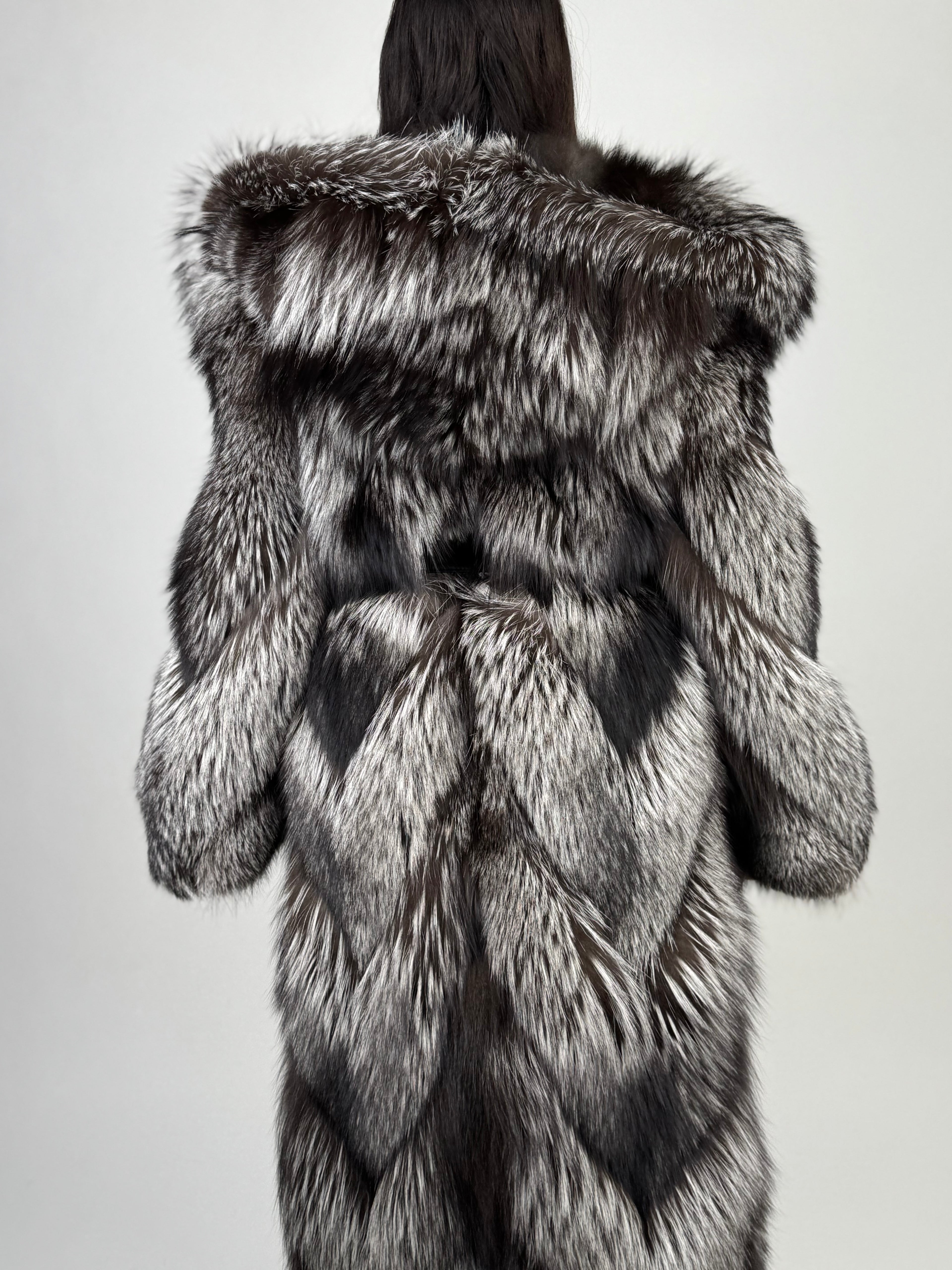 Cappotto in volpe argentata N786