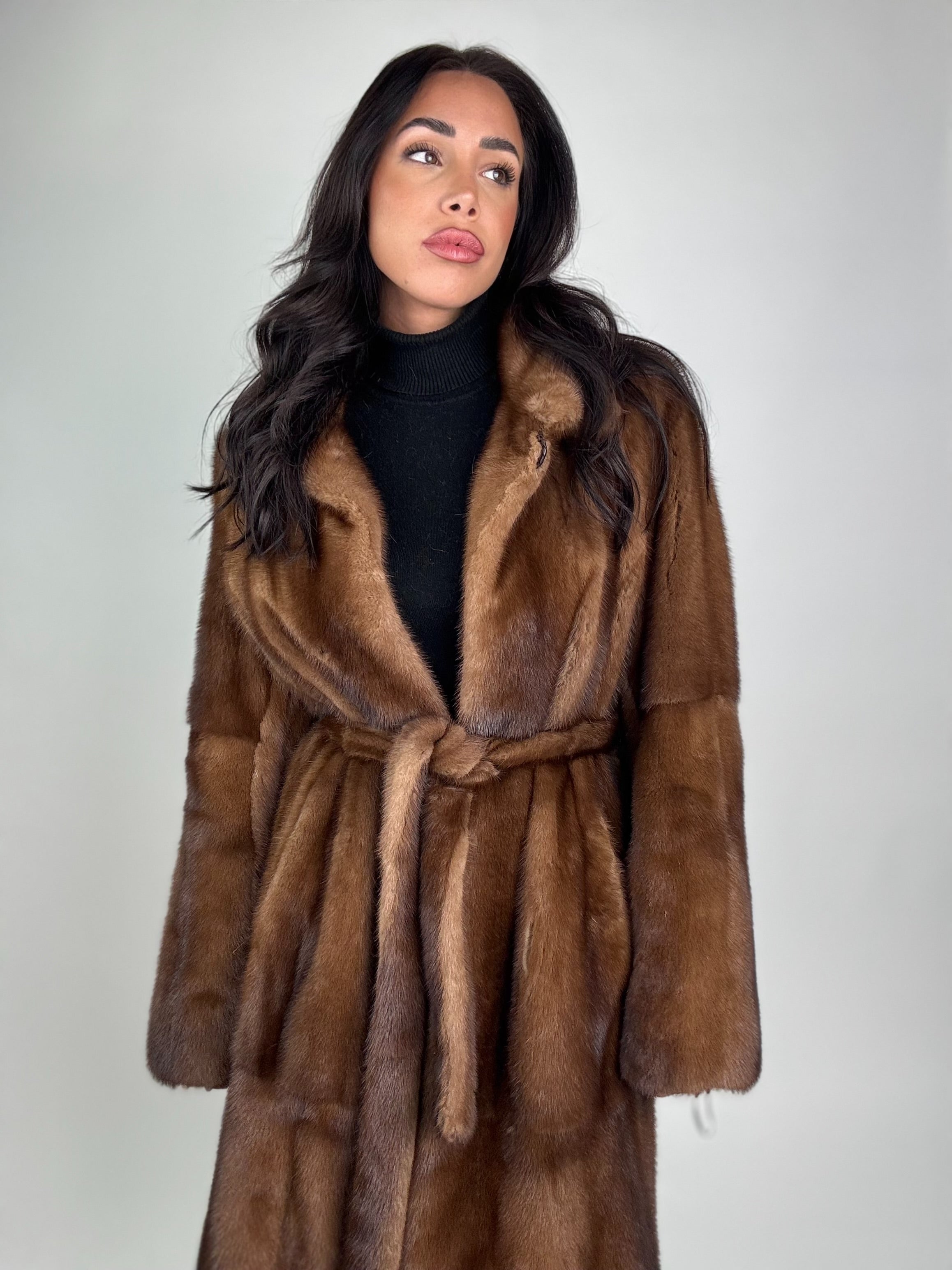 Cappotto in visone N453