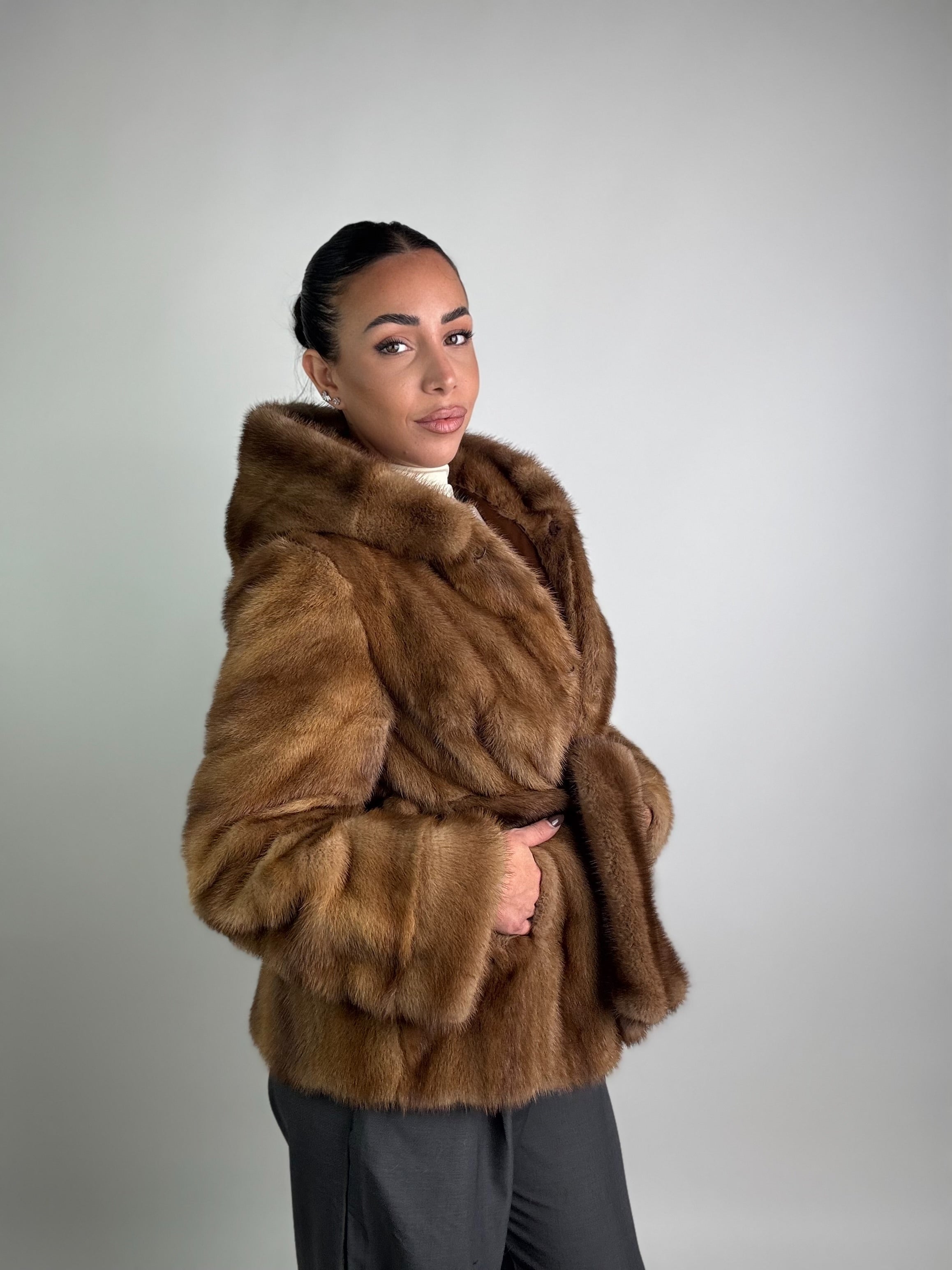 Giacca in visone cintura e cappuccio N130