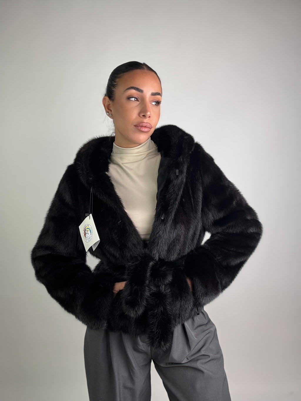 Giacca in visone cintura e cappuccio N187