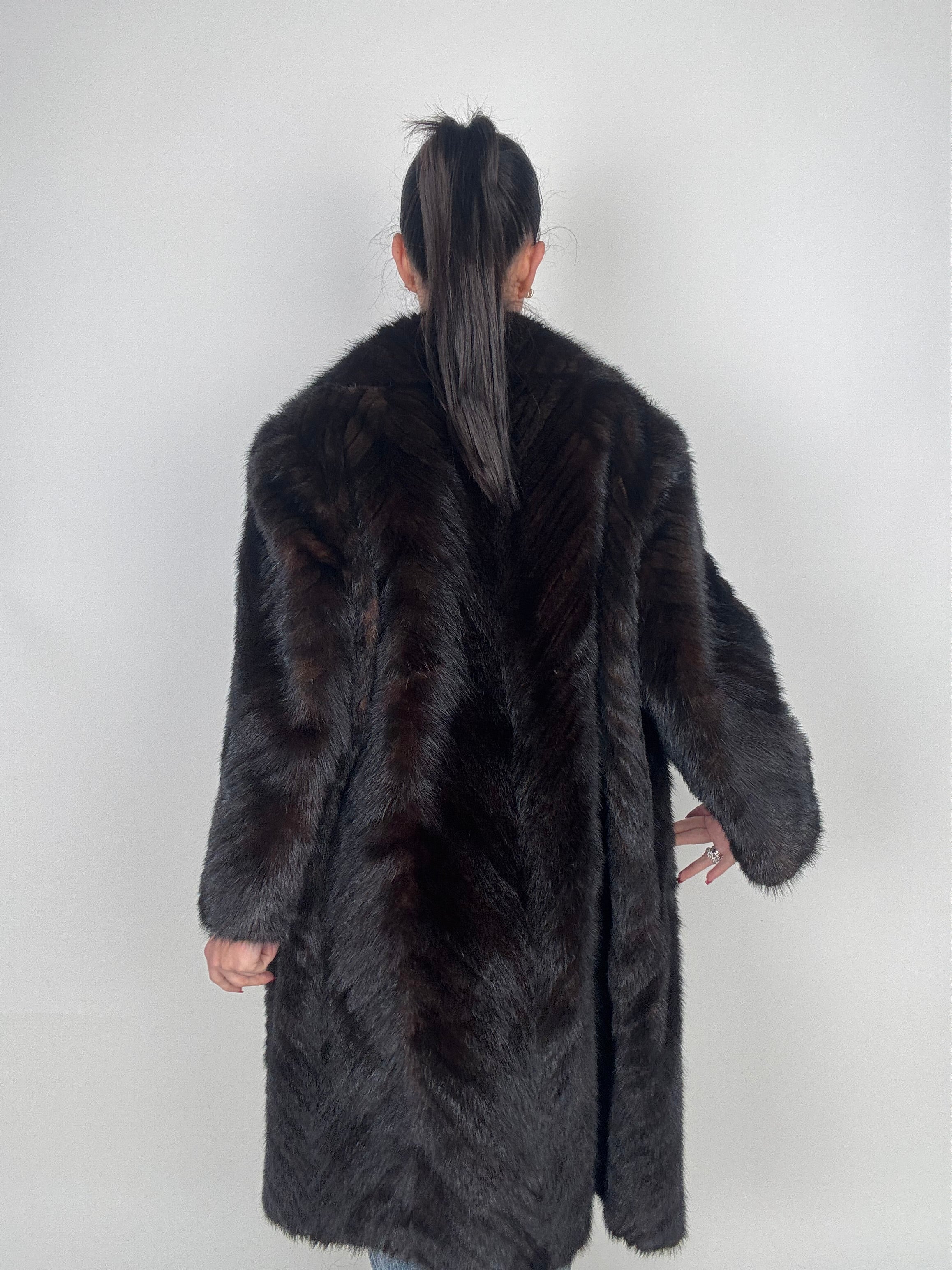 Cappotto in visone N621