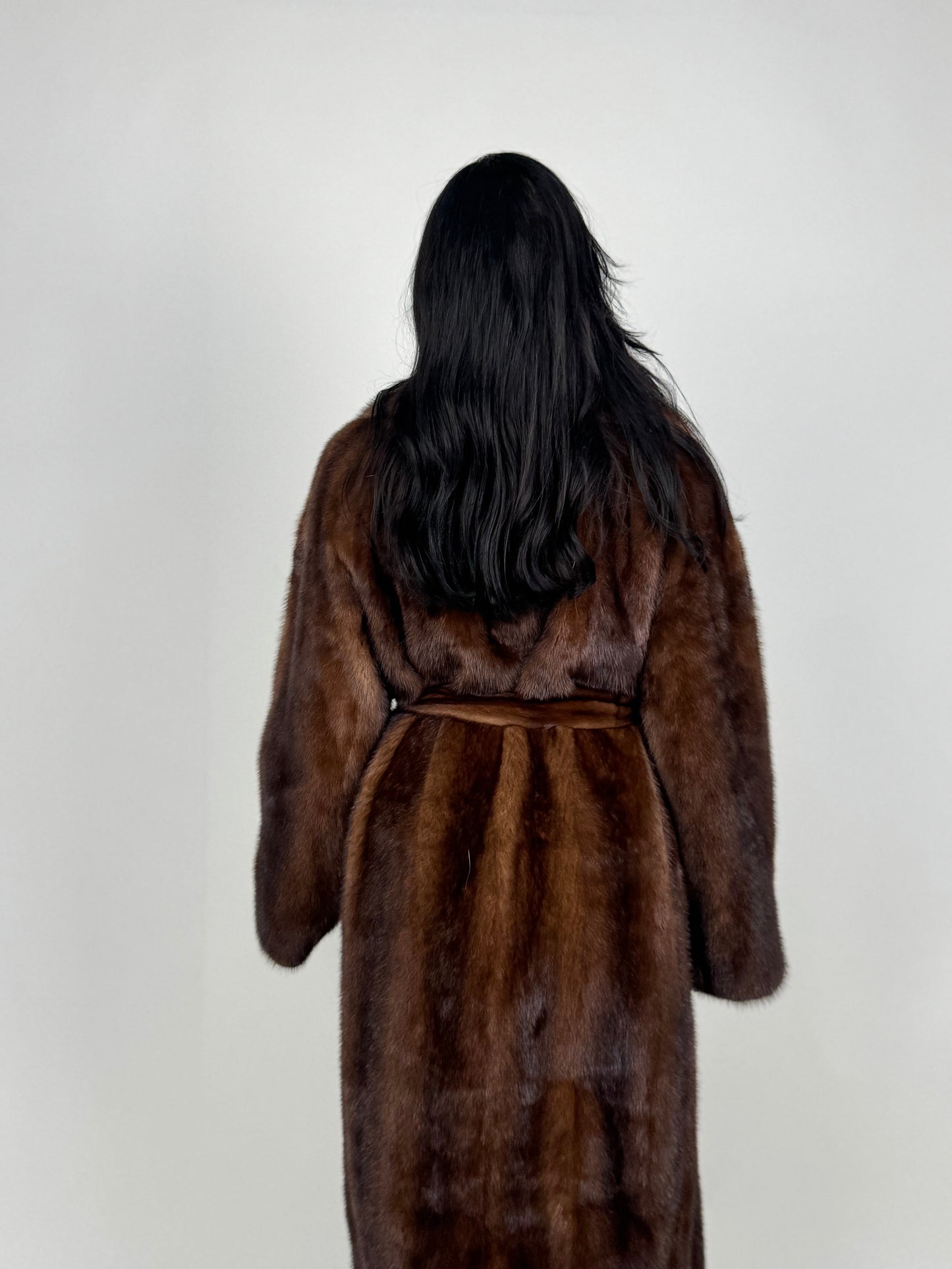 Cappotto in visone N696