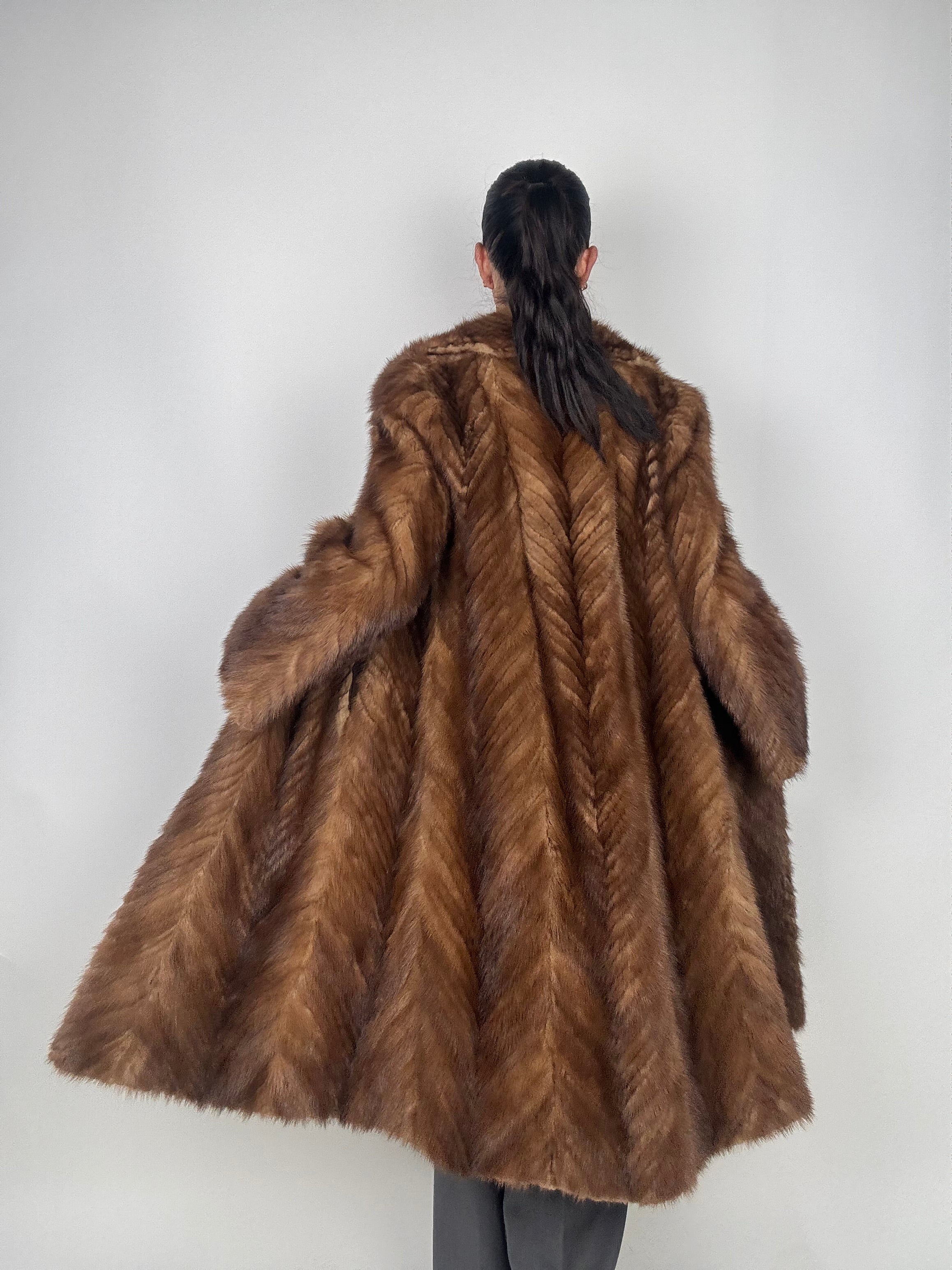 Cappotto in visone N624
