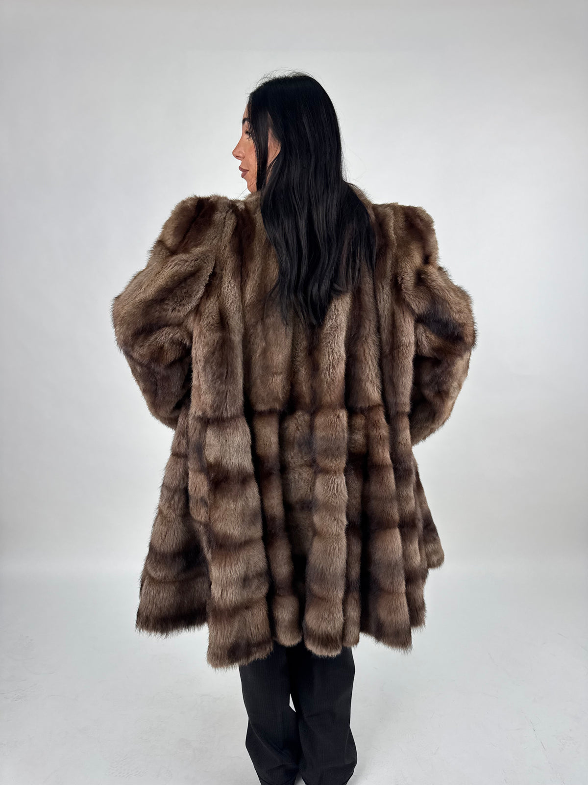 Cappotto in puzzola N763
