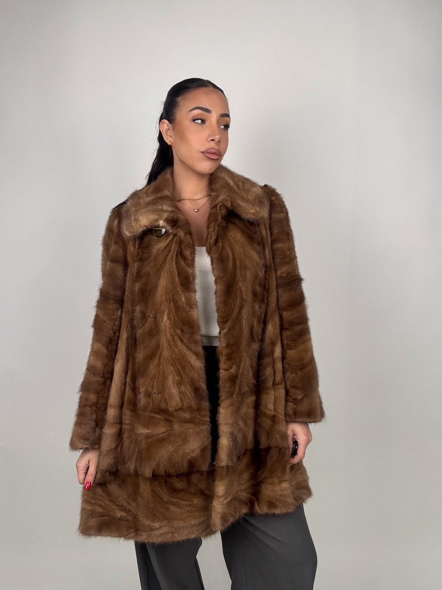 Cappotto in visone N626