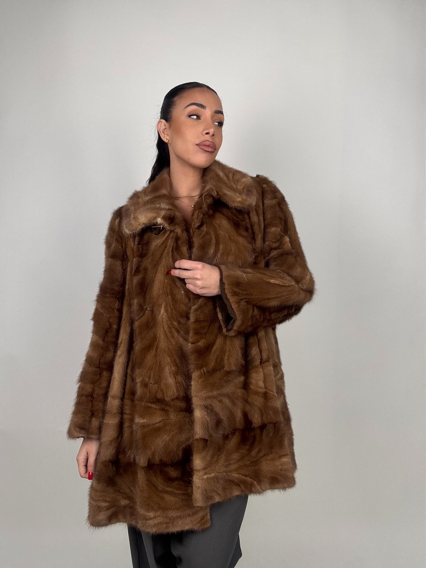 Cappotto in visone N626