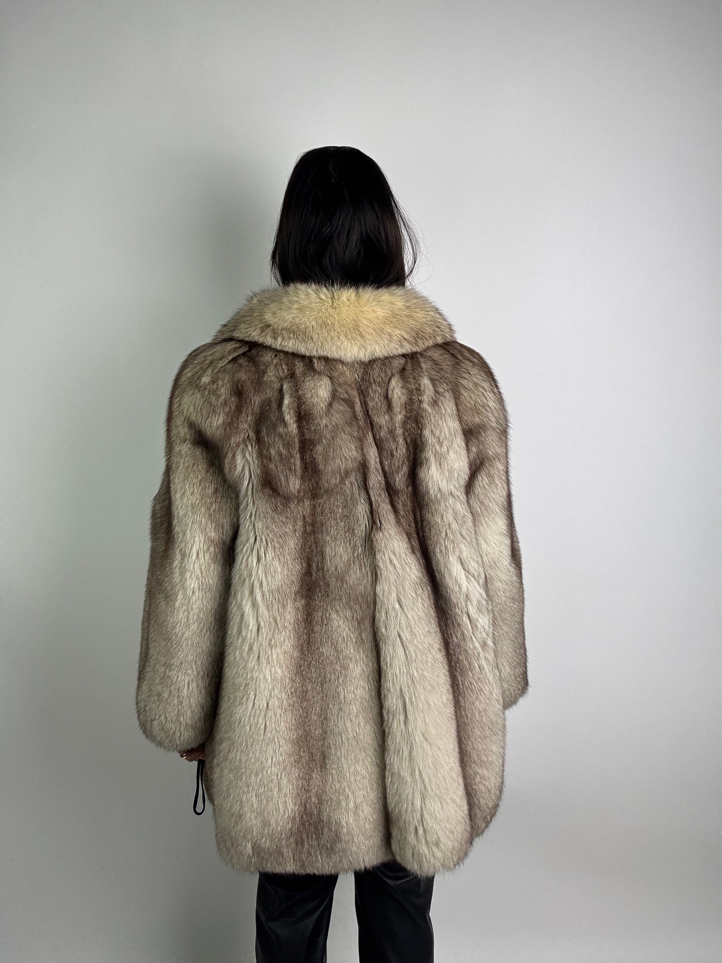 Cappotto in volpe della groenlandia N36