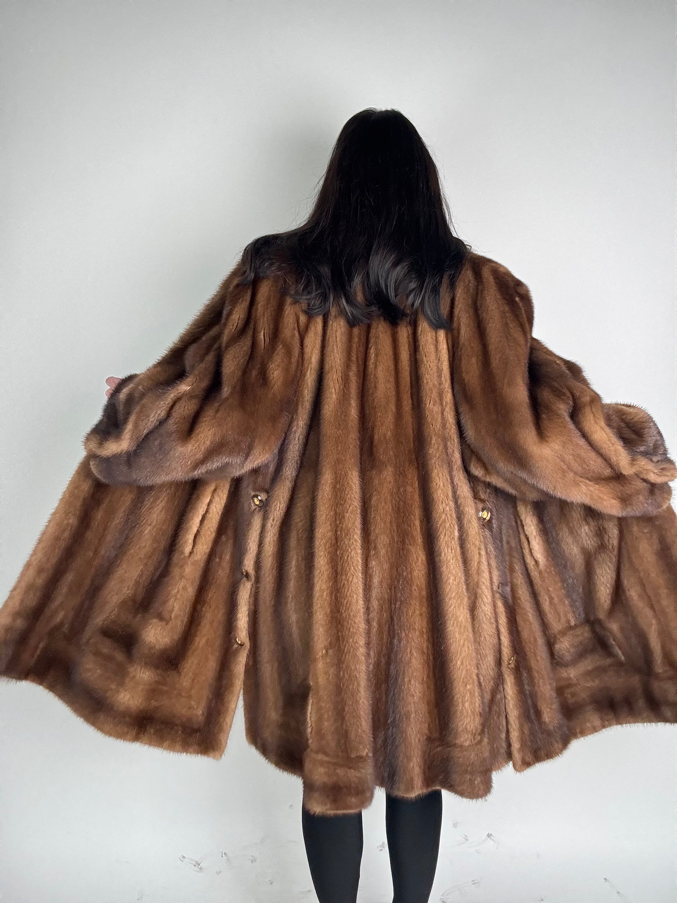 Cappotto in visone N526