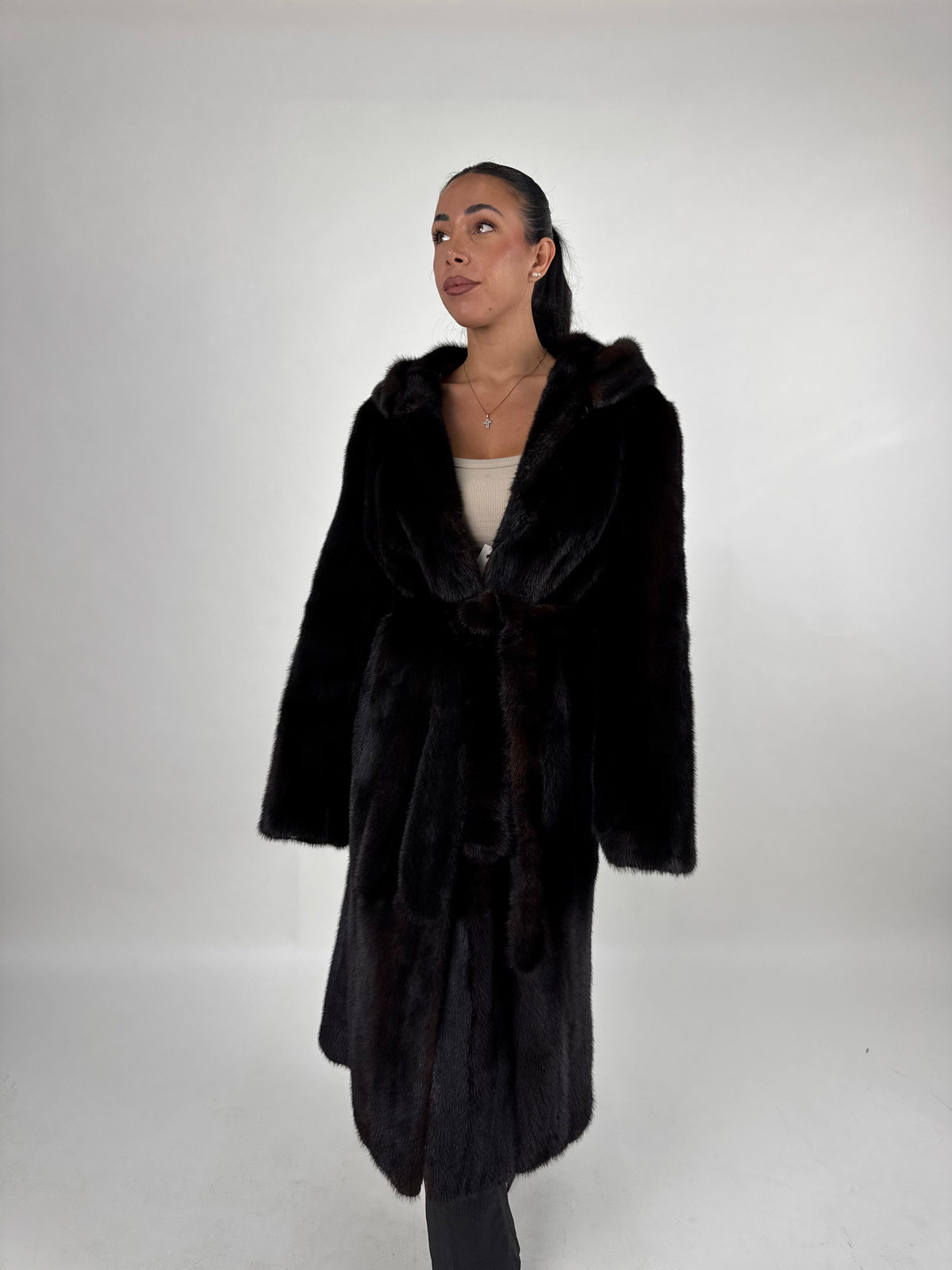 Cappotto in visone N673