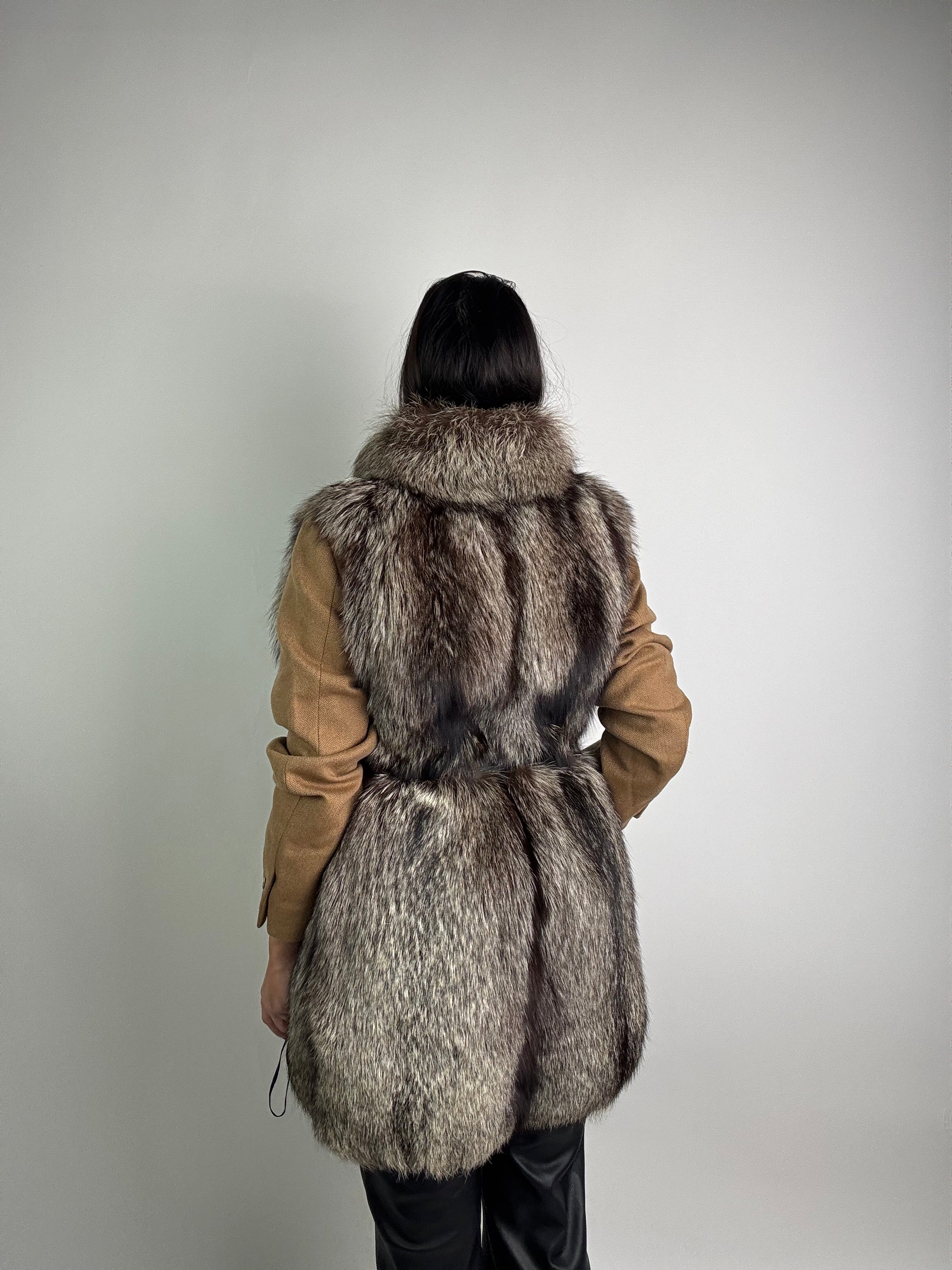 Smanicato in volpe argentata N37