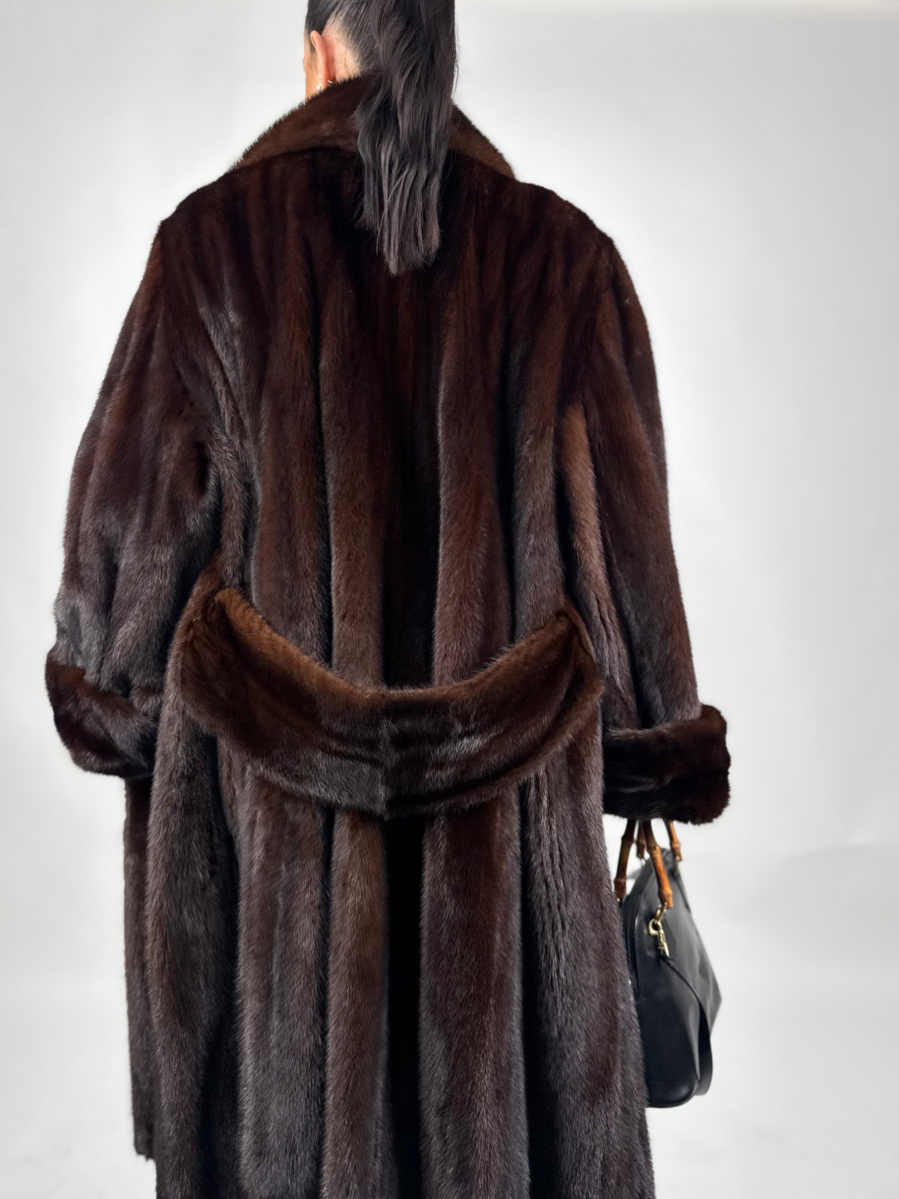 Cappotto in visone N627