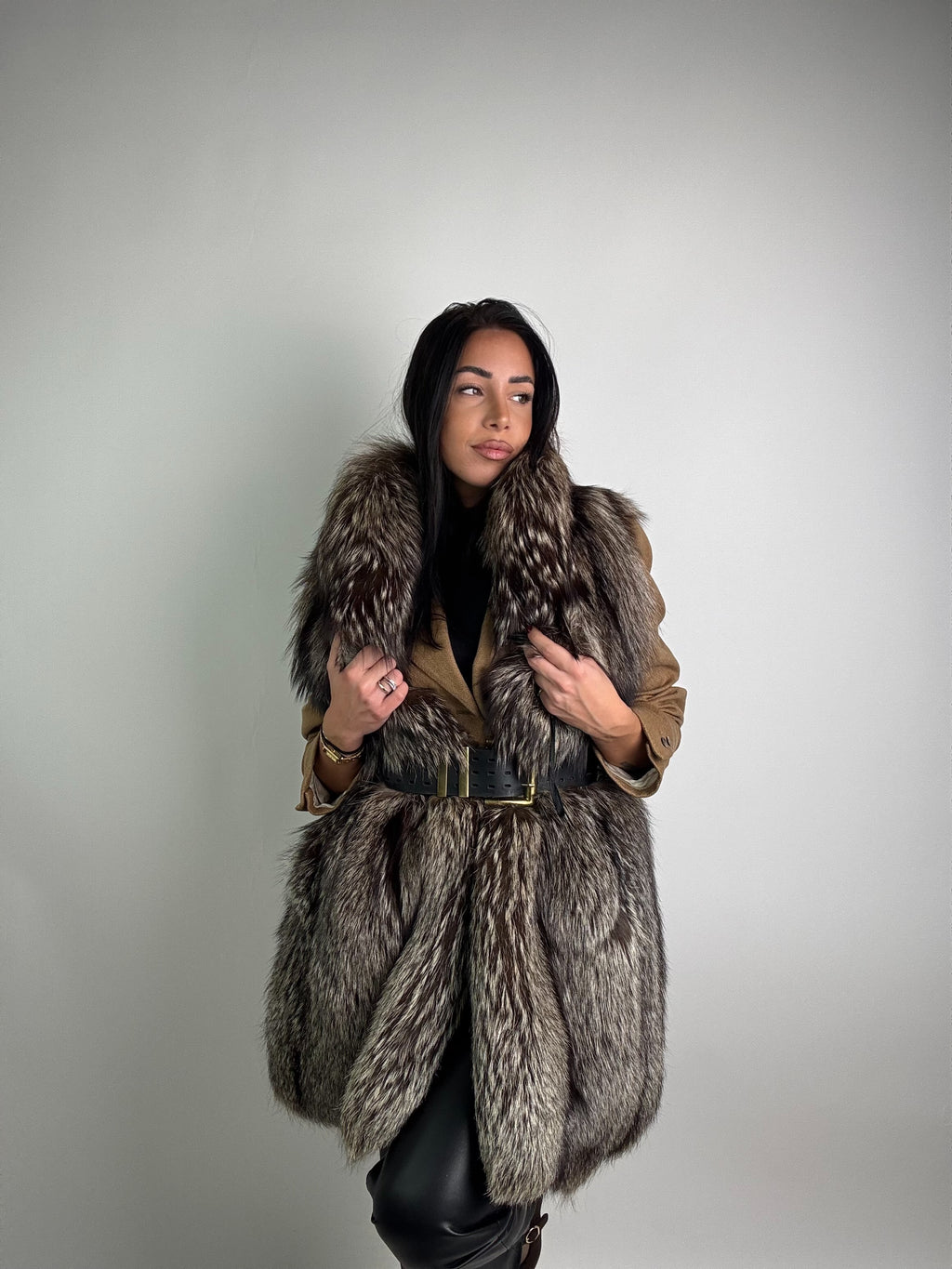 Smanicato in volpe argentata N37