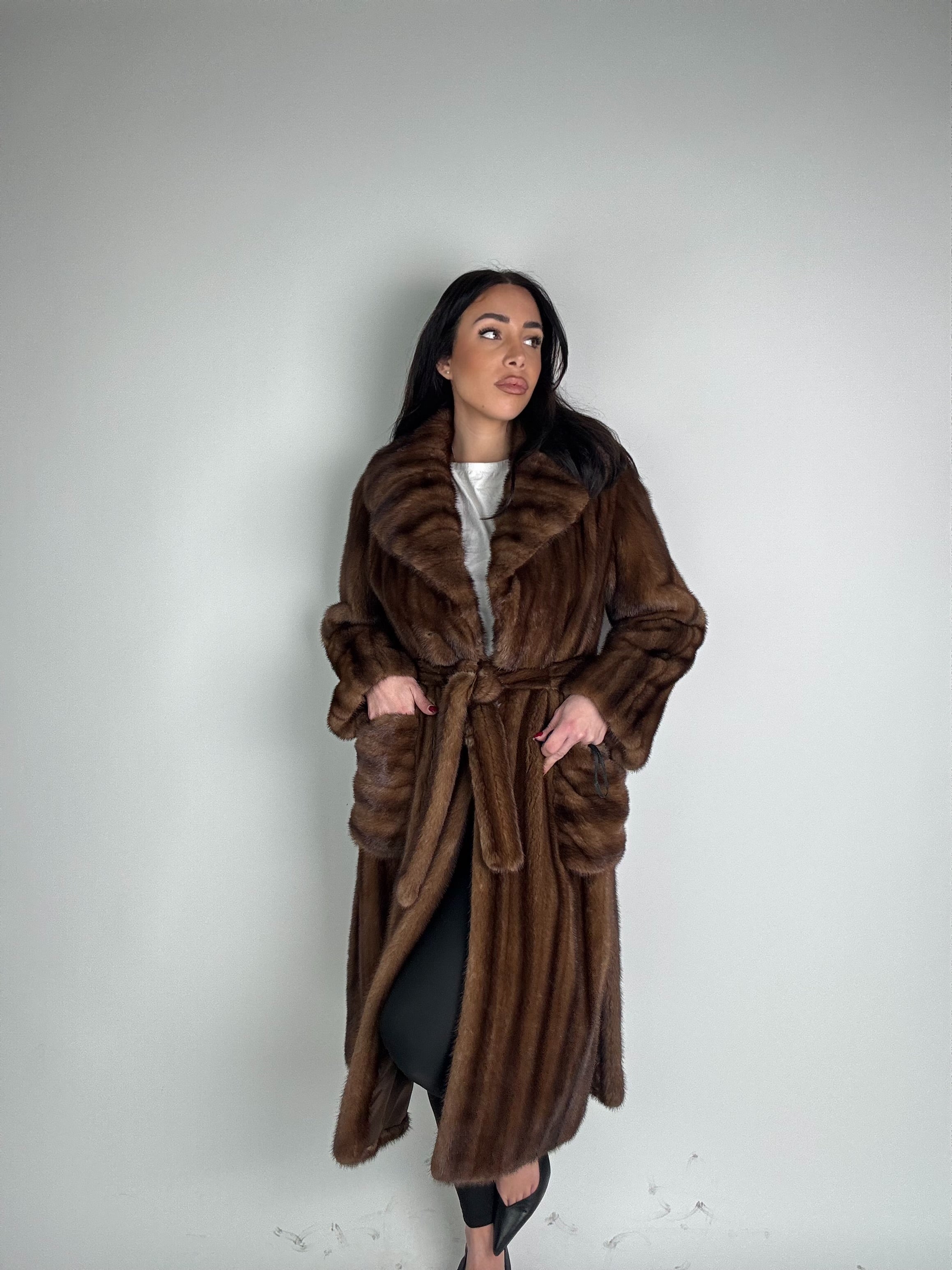 Cappotto in visone N525