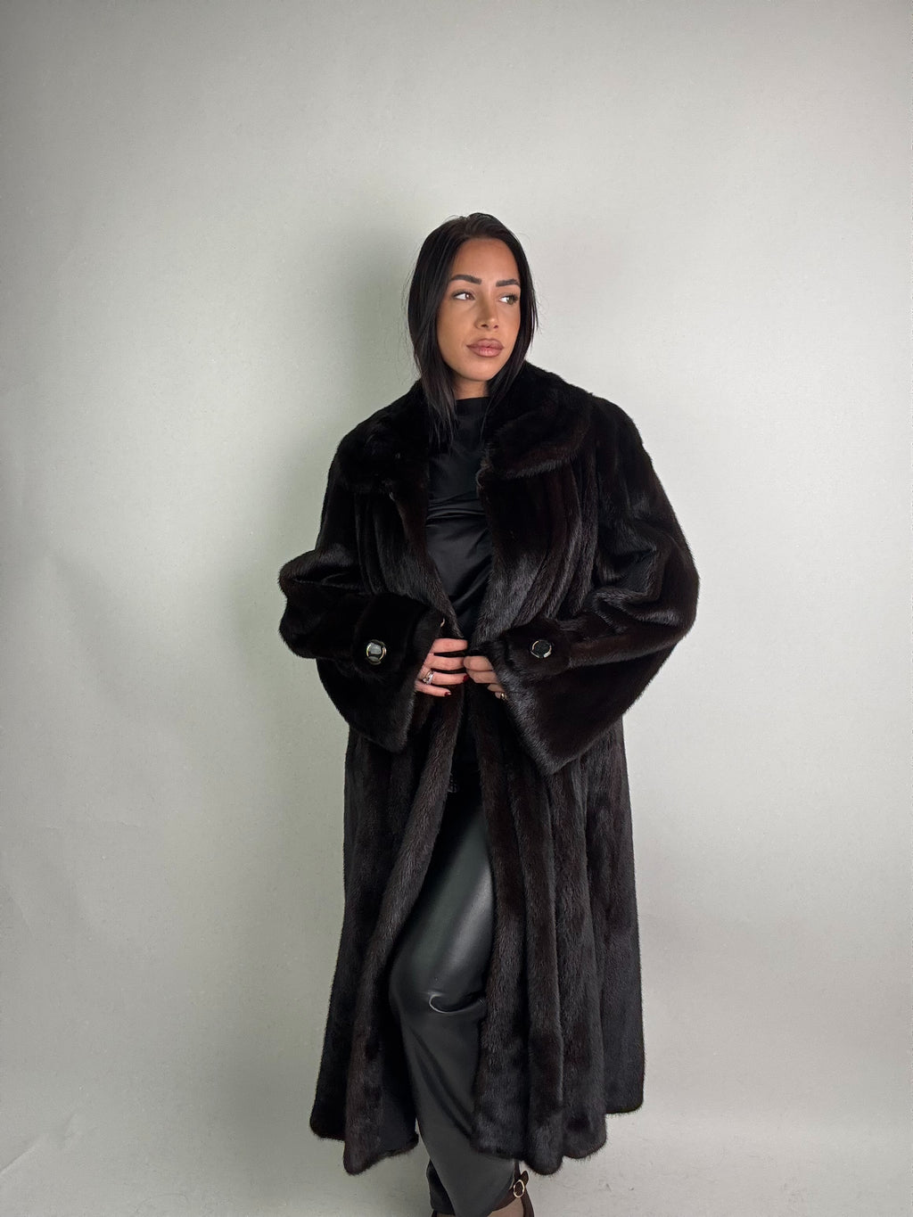 Cappotto in visone N333